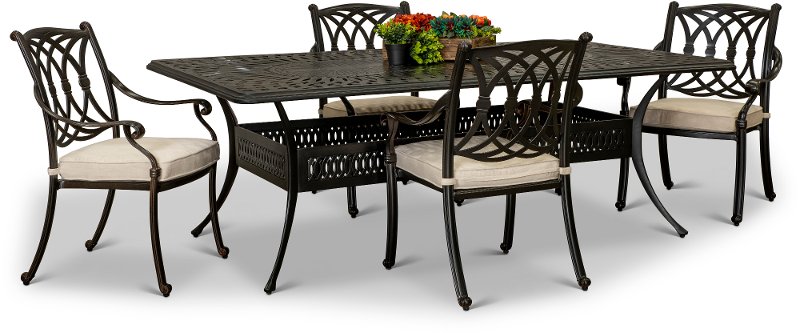 patio table and chairs