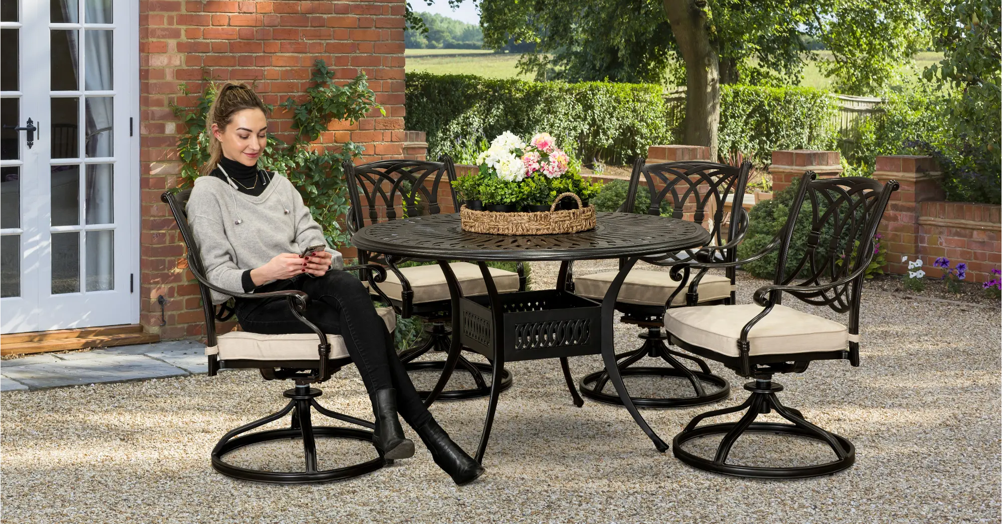 Montreal 5 Piece Round Patio Set-2