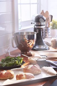 KSM150FEOB KitchenAid Artisan Series 5 Quart Tilt-Head Stand Mixer with Flex Edge Beater - Onyx Black-3