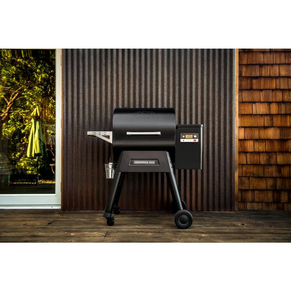 TFB65BLF Traeger Ironwood Series 650 Pellet Grill - Black-5