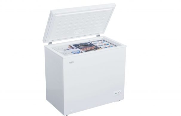 DCF070B1WM Danby Diplomat Chest Freezer - 7.0 cu. ft., White-4