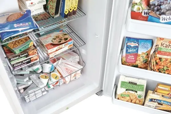 FFFU20F1UW Frigidaire 20 cu ft Upright Freezer - White-4