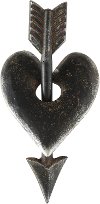 Cast Iron Heart and Arrow Tabletop Decoration