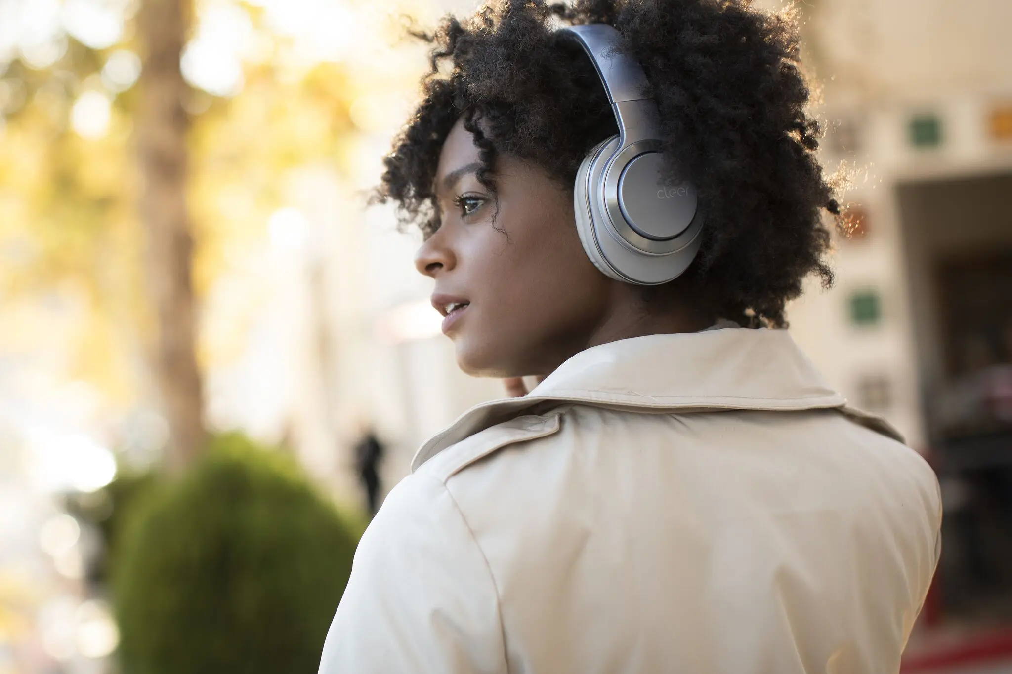 FLOW2NTMTLUS Cleer Flow II Noise Cancelling Wireless Headphones - Metallic-3