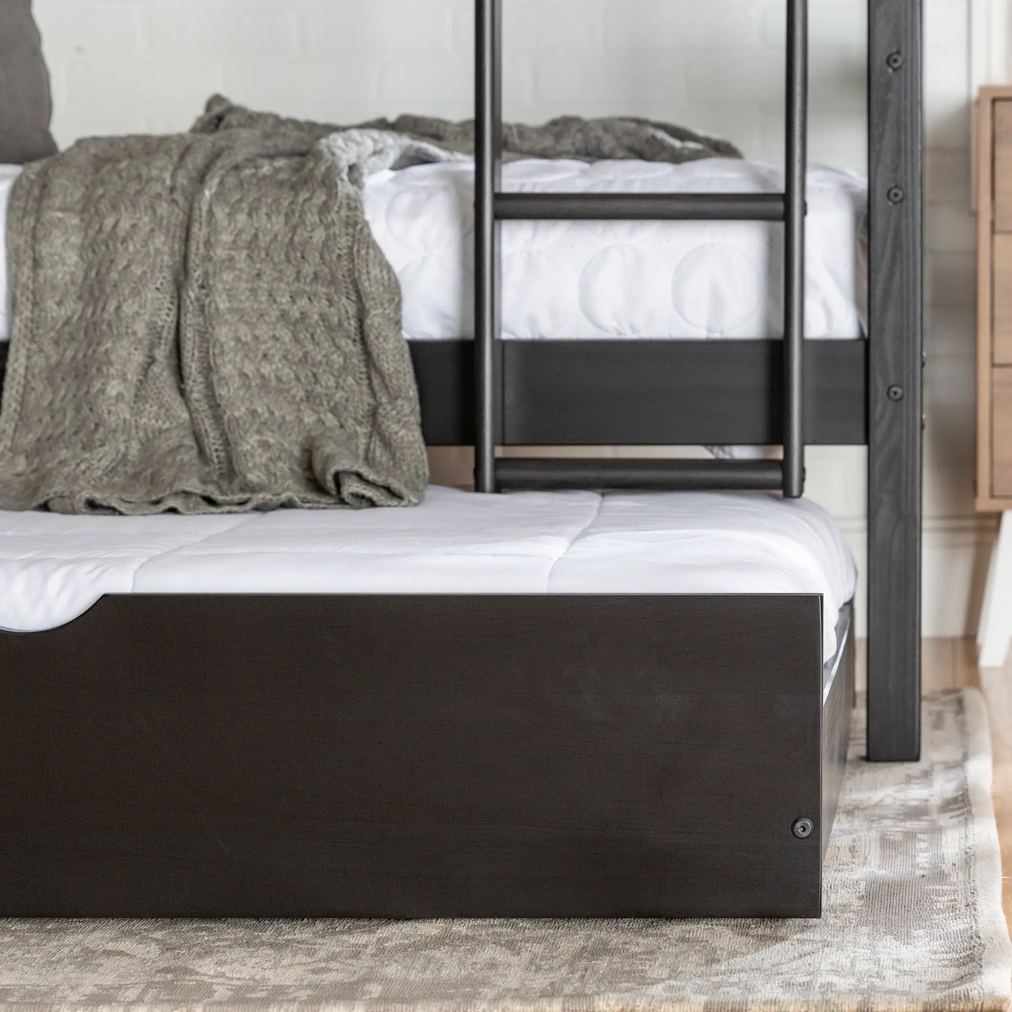BWSTOTBL-TR Black Twin-Over-Twin Bunk Bed with Trundle - Sunflower-2