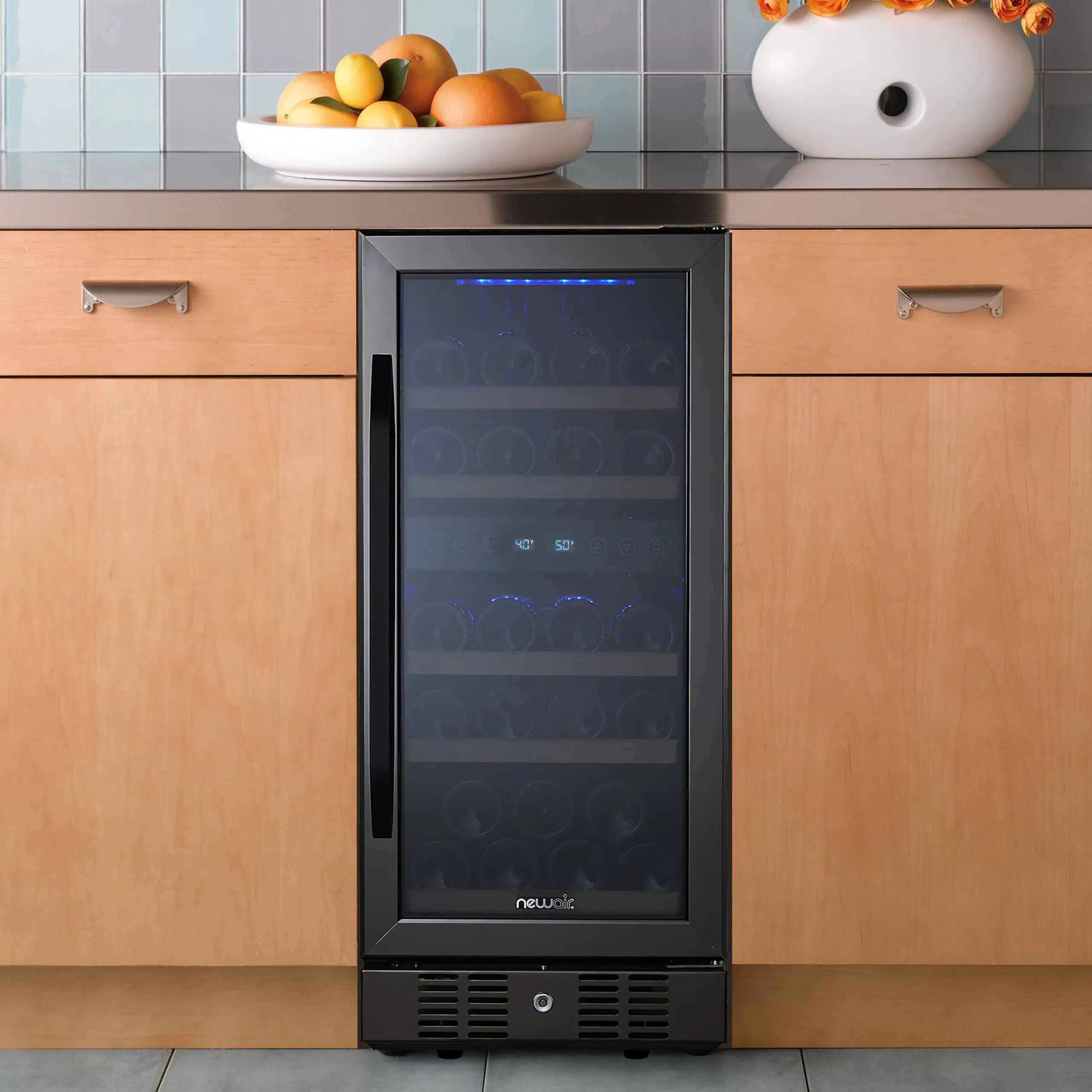NWC029BS00 NewAir 29 Bottle Dual Zone Wine Fridge - Black Stainless Steel-7