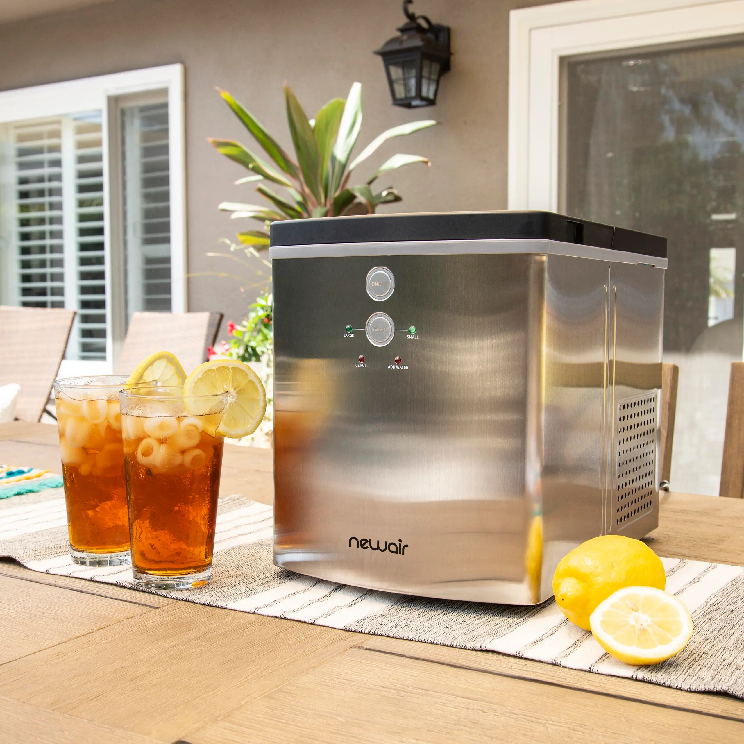 NIM033SS00 NewAir 33 lb. Portable Ice Maker - Stainless Steel-8