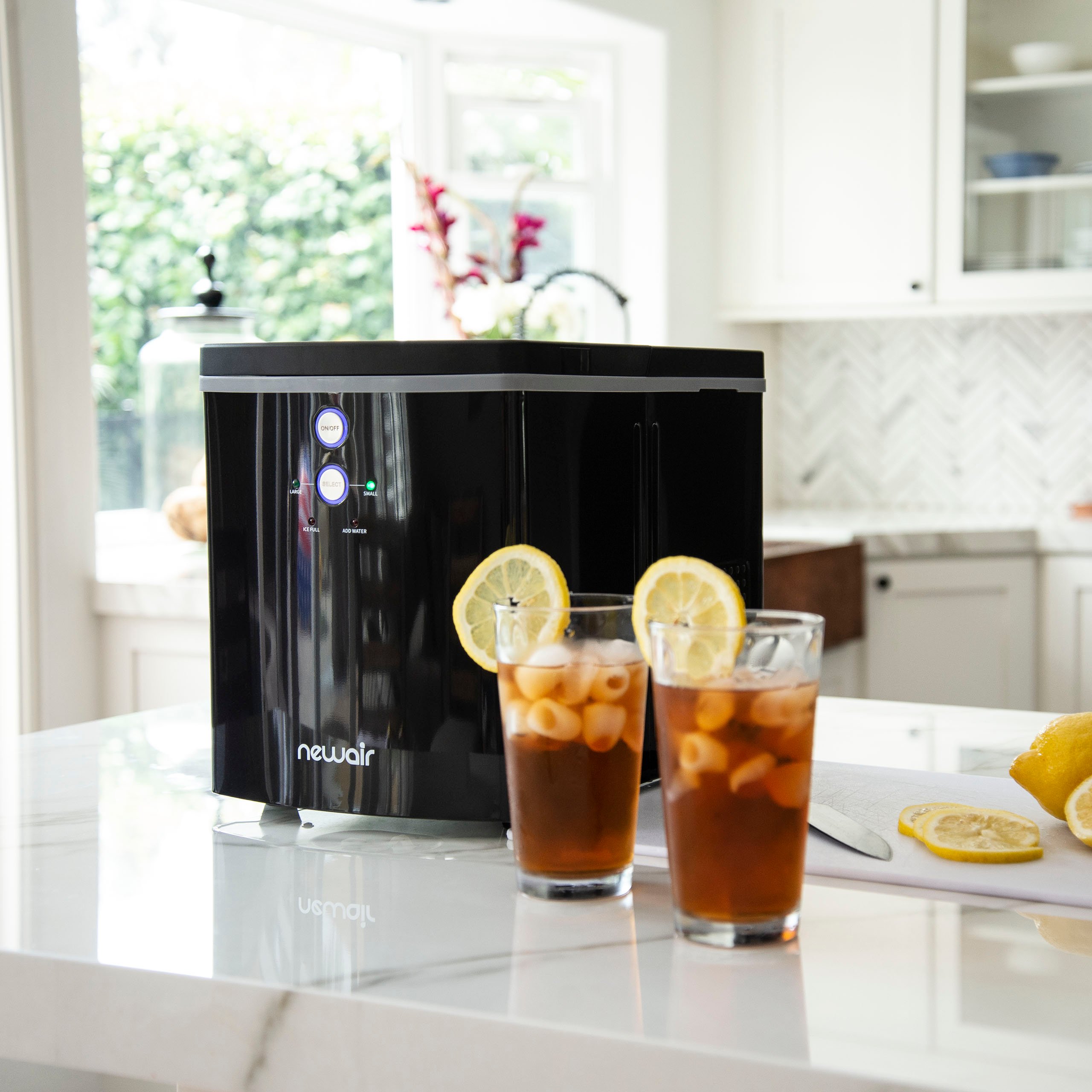 NIM033BK00 NewAir 33 lb. Portable Ice Maker - Black-2