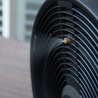 FMF2K5BK00 Frigidaire Outdoor Misting Pedestal Fan-6