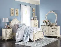 Traditional Antqiue White 4 Piece Full Bedroom Set - Madi