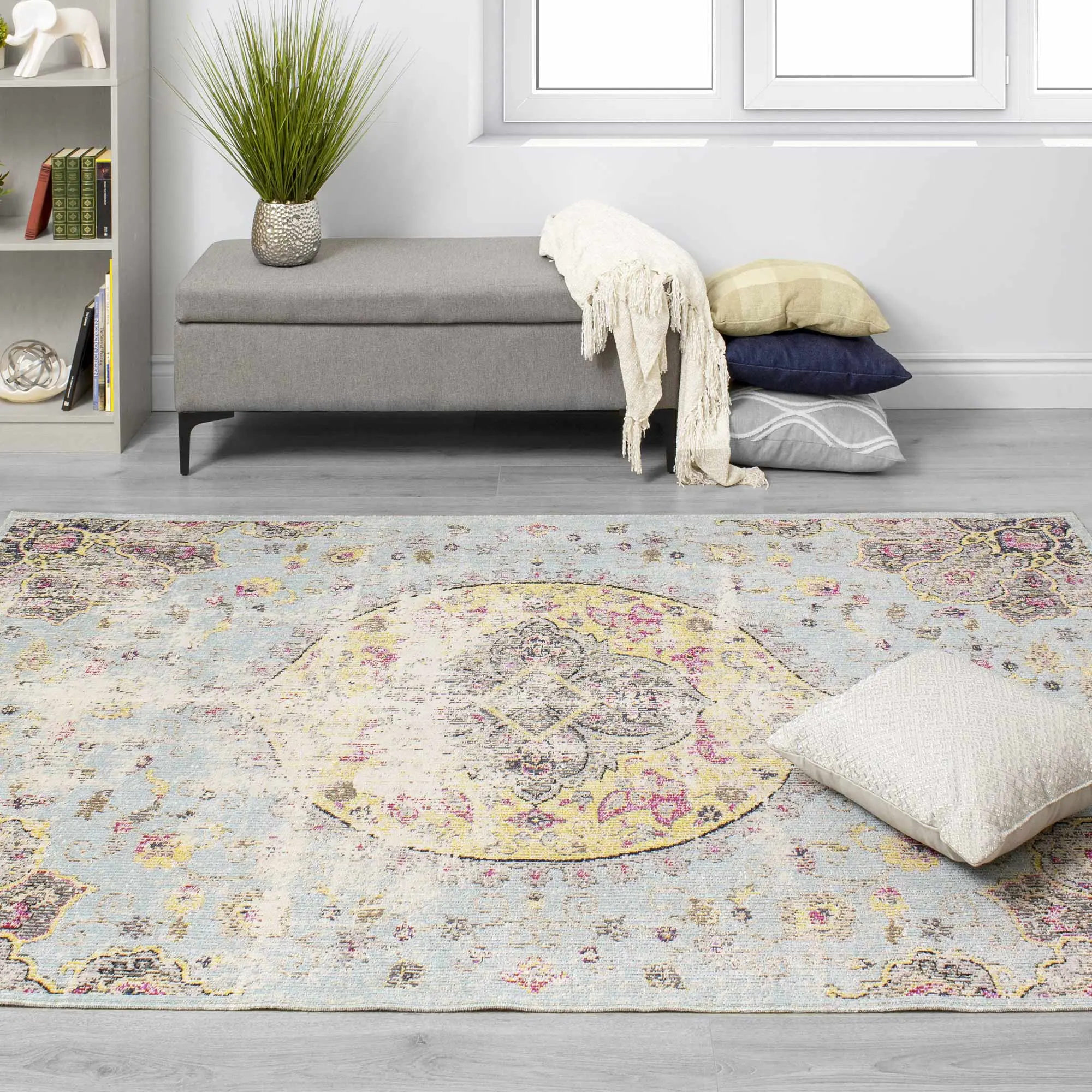 Sara 7' x 10' Blue Yellow Jewel Center Area Rug-3