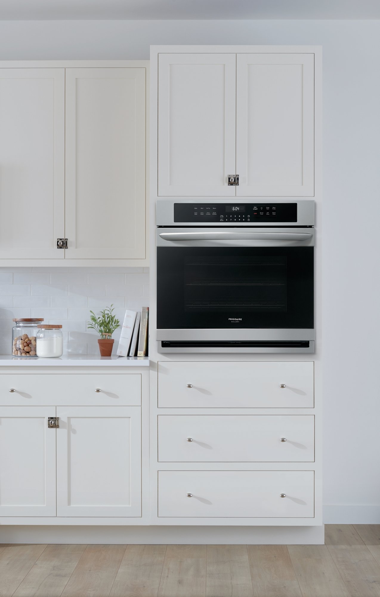 FGEW3069UF Frigidaire Gallery 30 Inch Single Wall Oven with Air Fry - 5.1 cu. ft. Stainless Steel-6