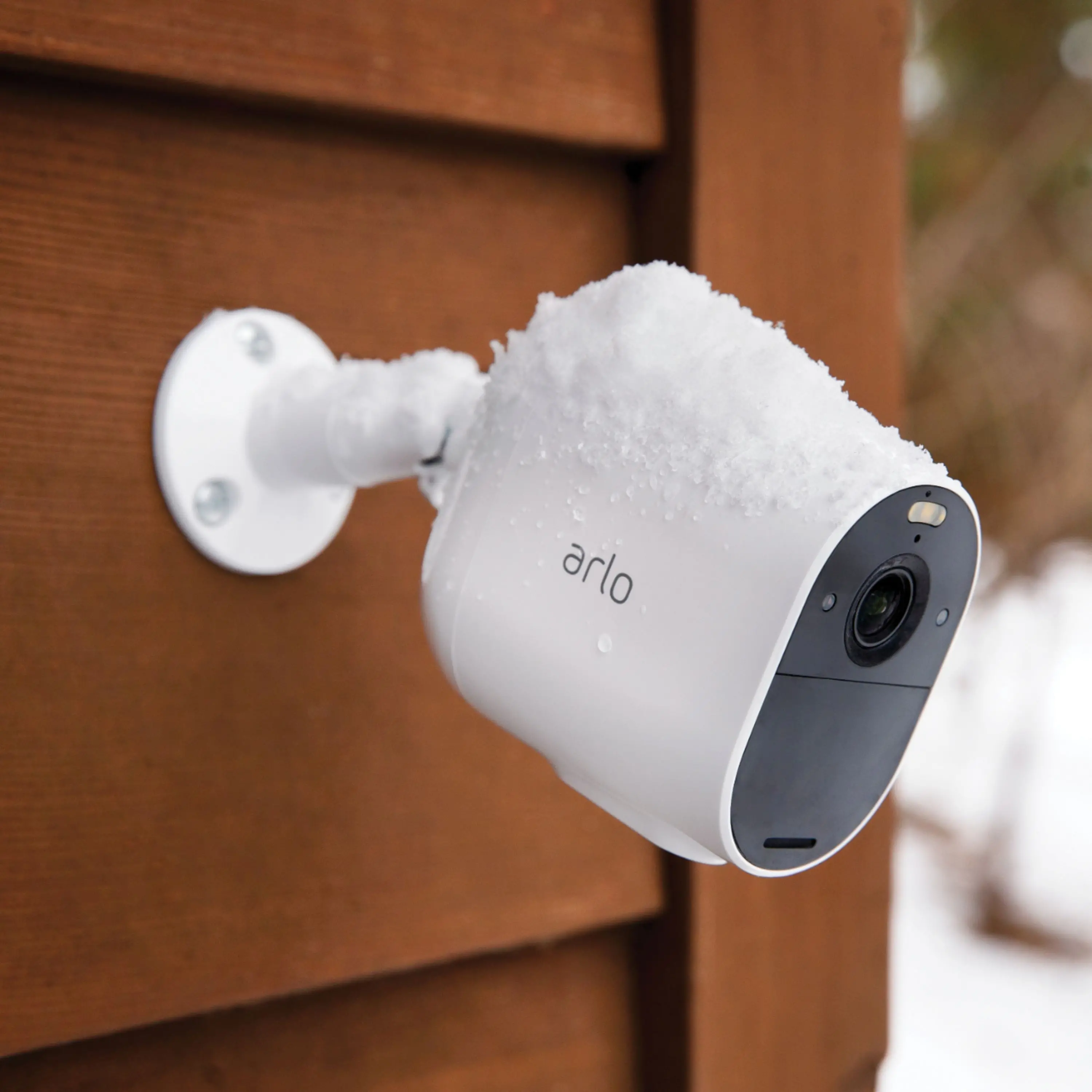 VMC2330100NAS Arlo 3-Pack Essential Spotlight Security Camera-2