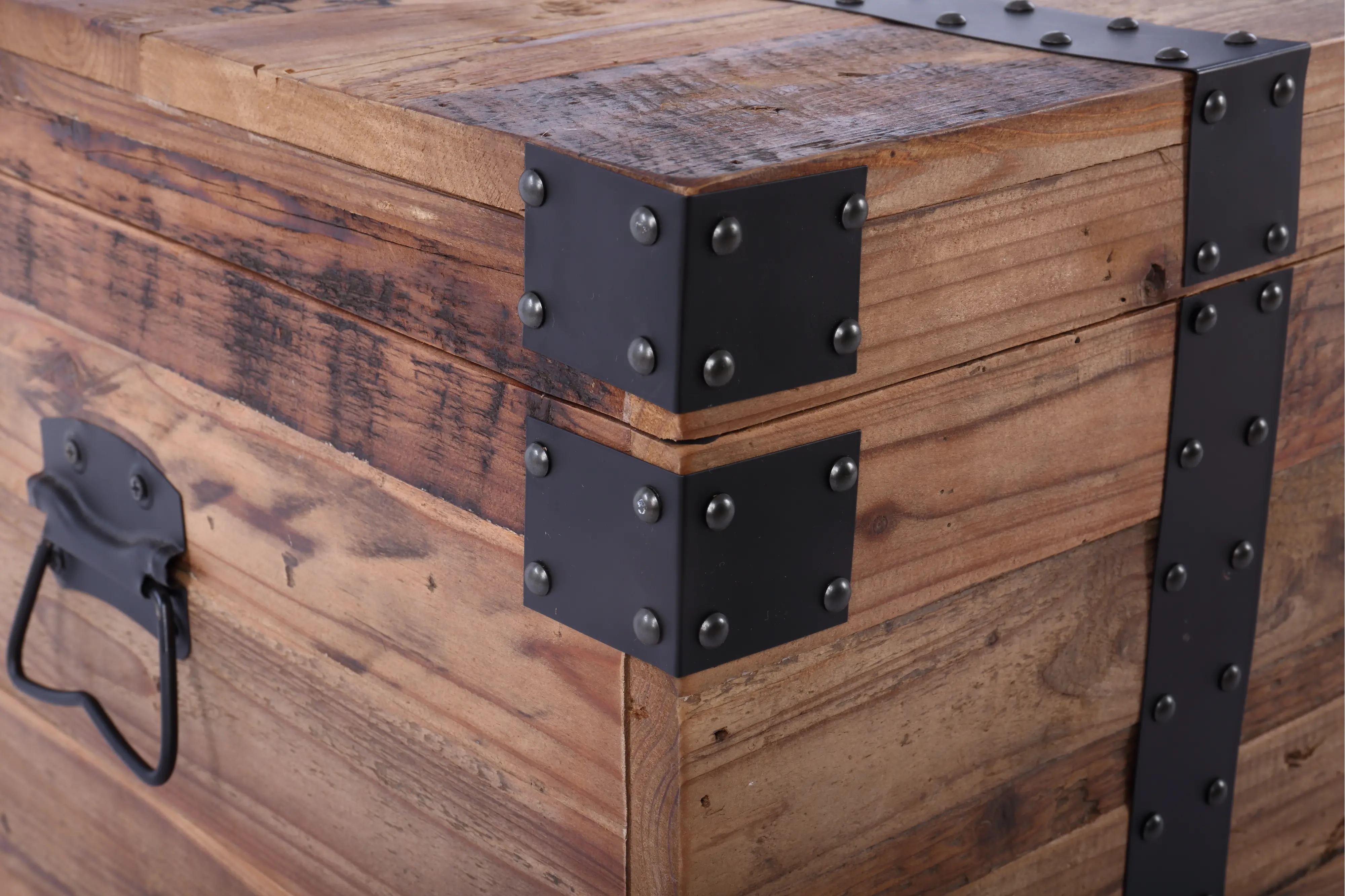 Natural Wood Trunk End Table - Raymond-8