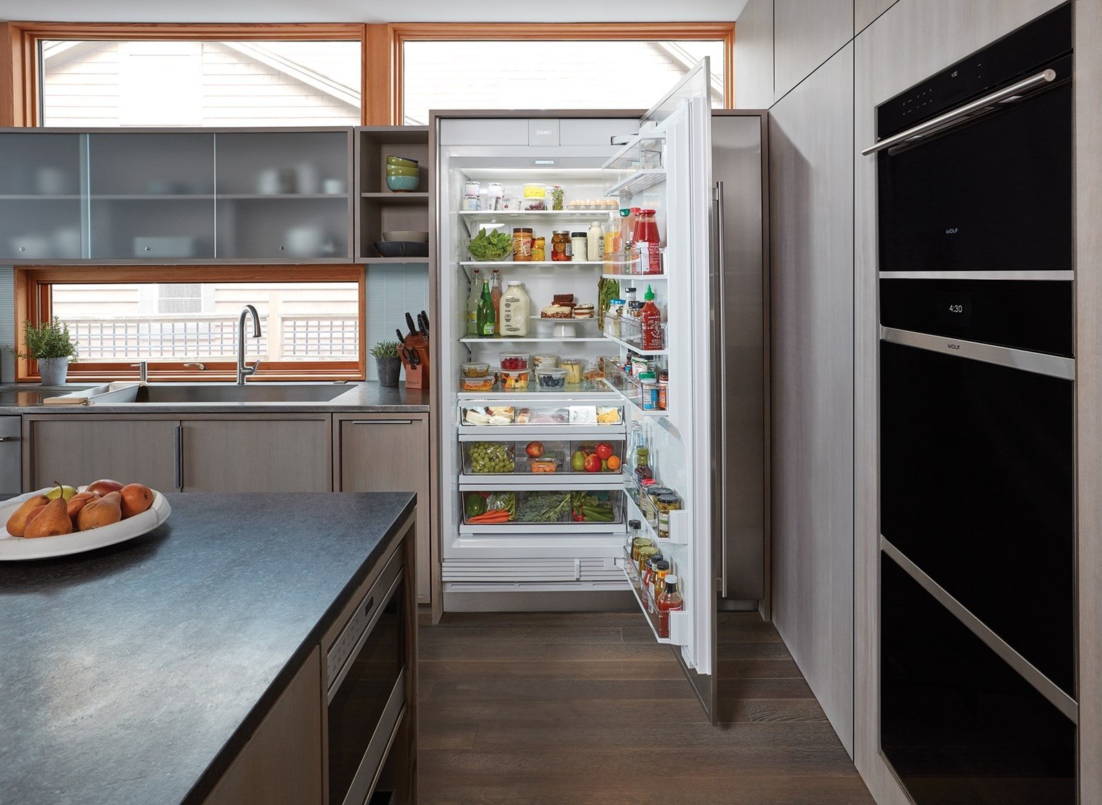 IC-36R-LH Sub-Zero 36 Inch Designer Smart Column Refrigerator - 23.3 cu. ft., Left Hinge-2