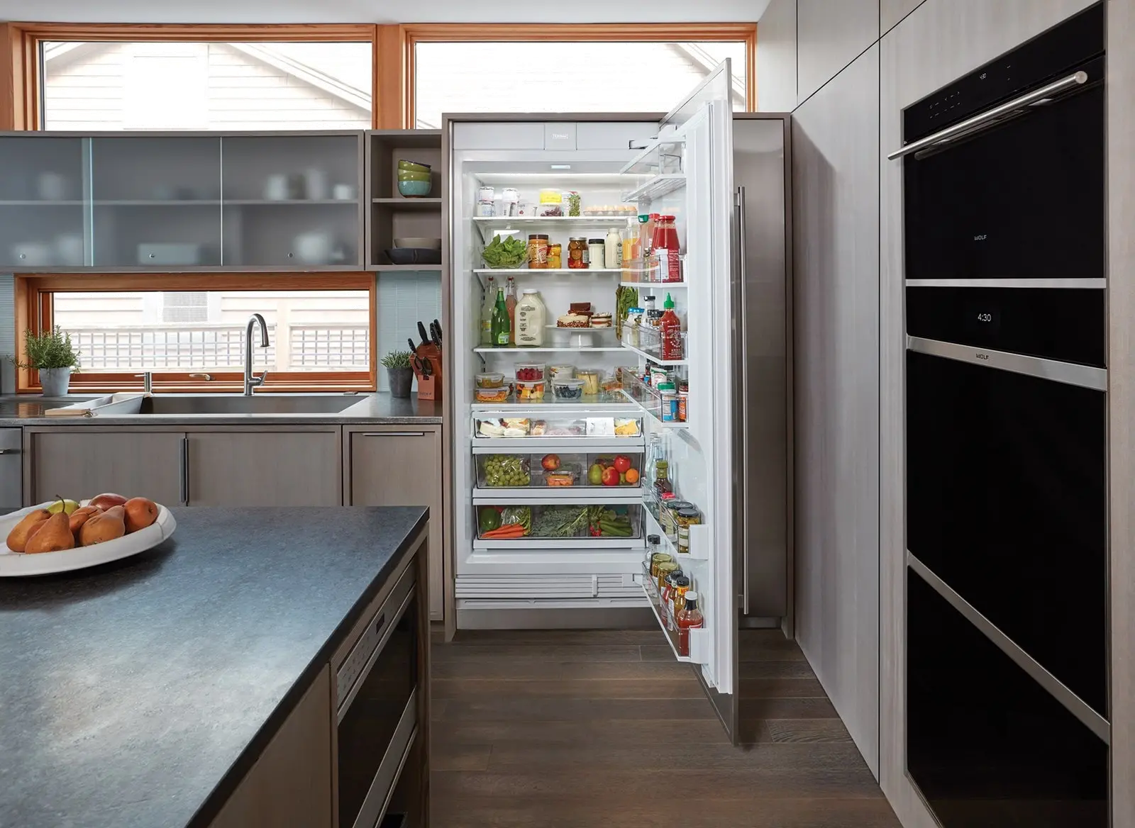 IC-36R-LH Sub-Zero 36 Inch Designer Smart Column Refrigerator - 23.3 cu. ft., Left Hinge-2