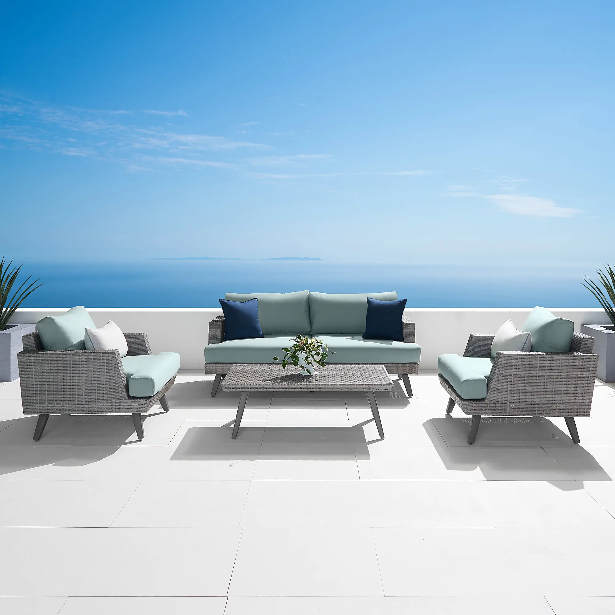 Portofino Spa Blue 4 Piece Patio Set with Indigo Cushions-2