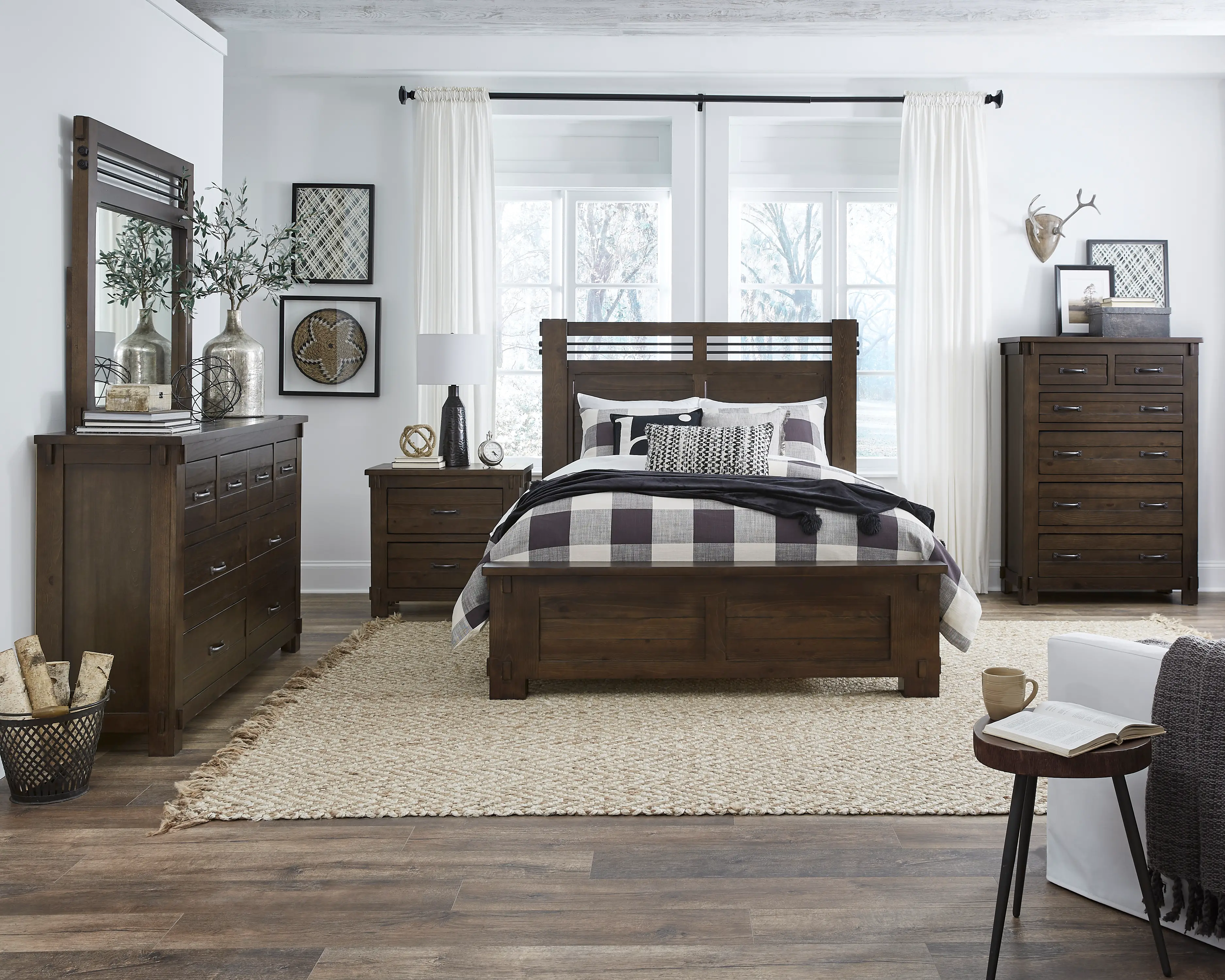 Thackery Dark Brown 4 Piece King Bedroom Set-1