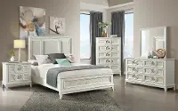 Traditional Pearl White 4 Piece Queen Bedroom Set - Crystal View