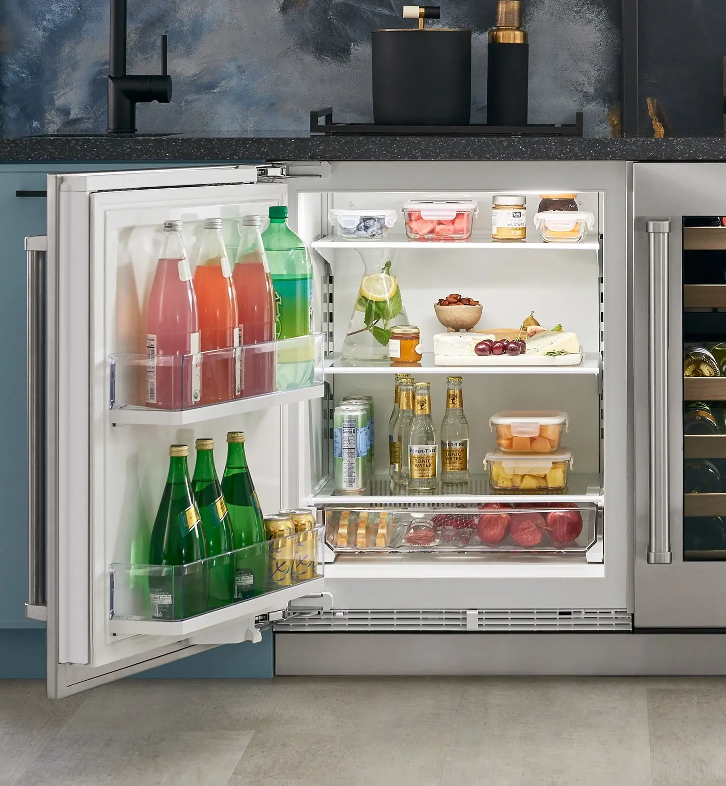 DEU2450R/R Sub-Zero 24 Inch Designer Compact Refrigerator - Panel Ready, Right Hinge-2