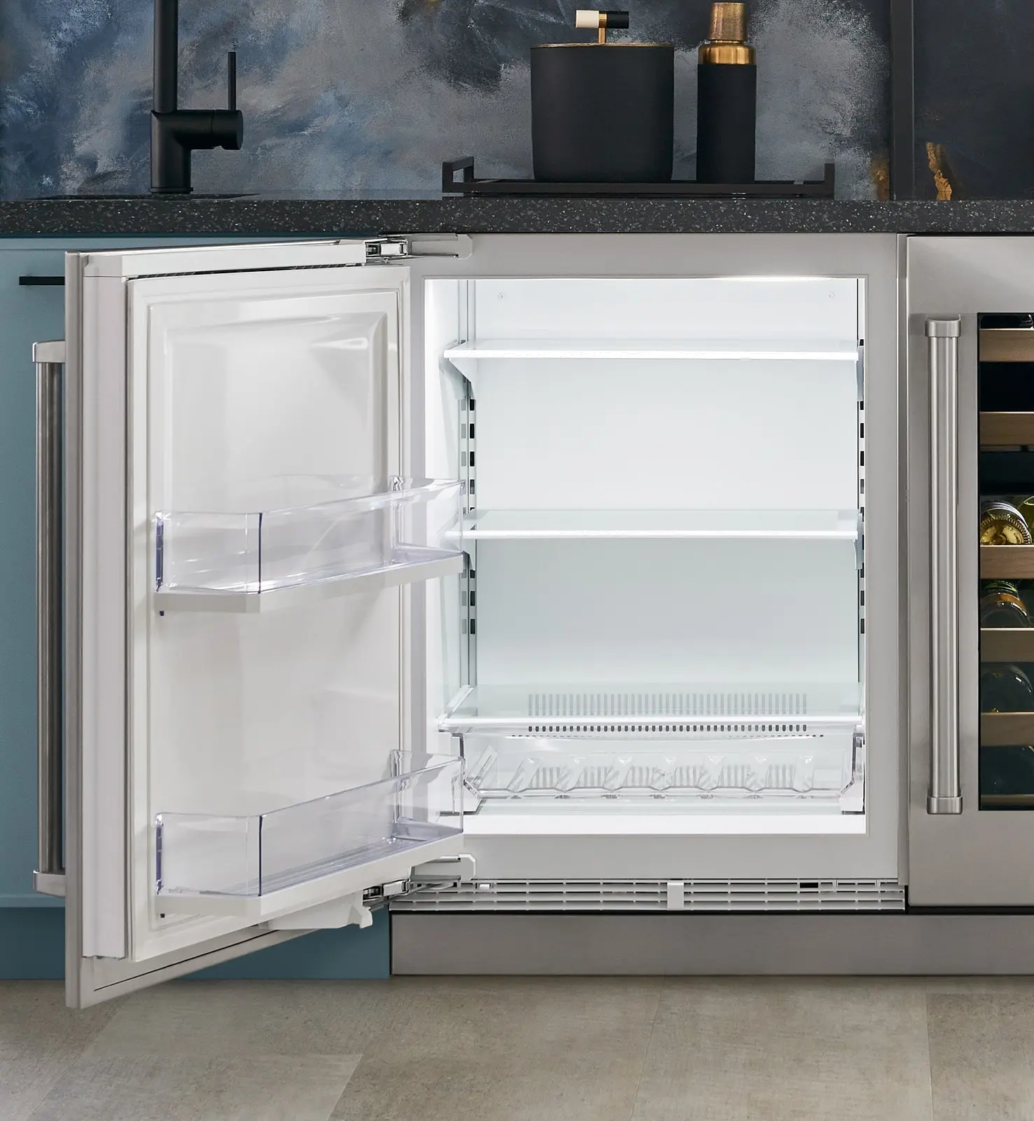 DEU2450R/R Sub-Zero 24 Inch Designer Compact Refrigerator - Panel Ready, Right Hinge-3