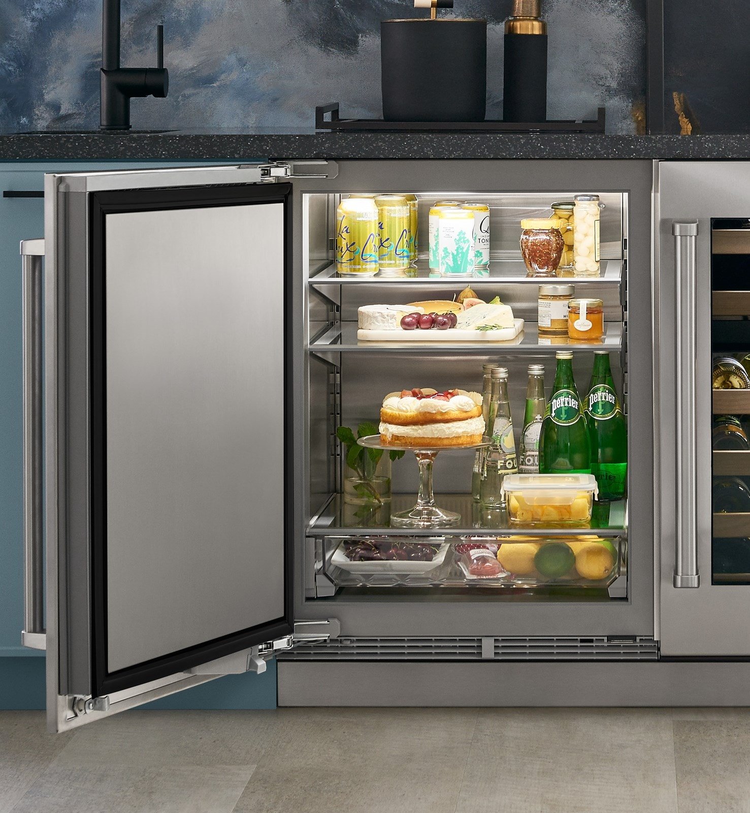 DEU2450RO/L Sub-Zero 24 Inch Designer Compact Outdoor Refrigerator - Panel Ready-3