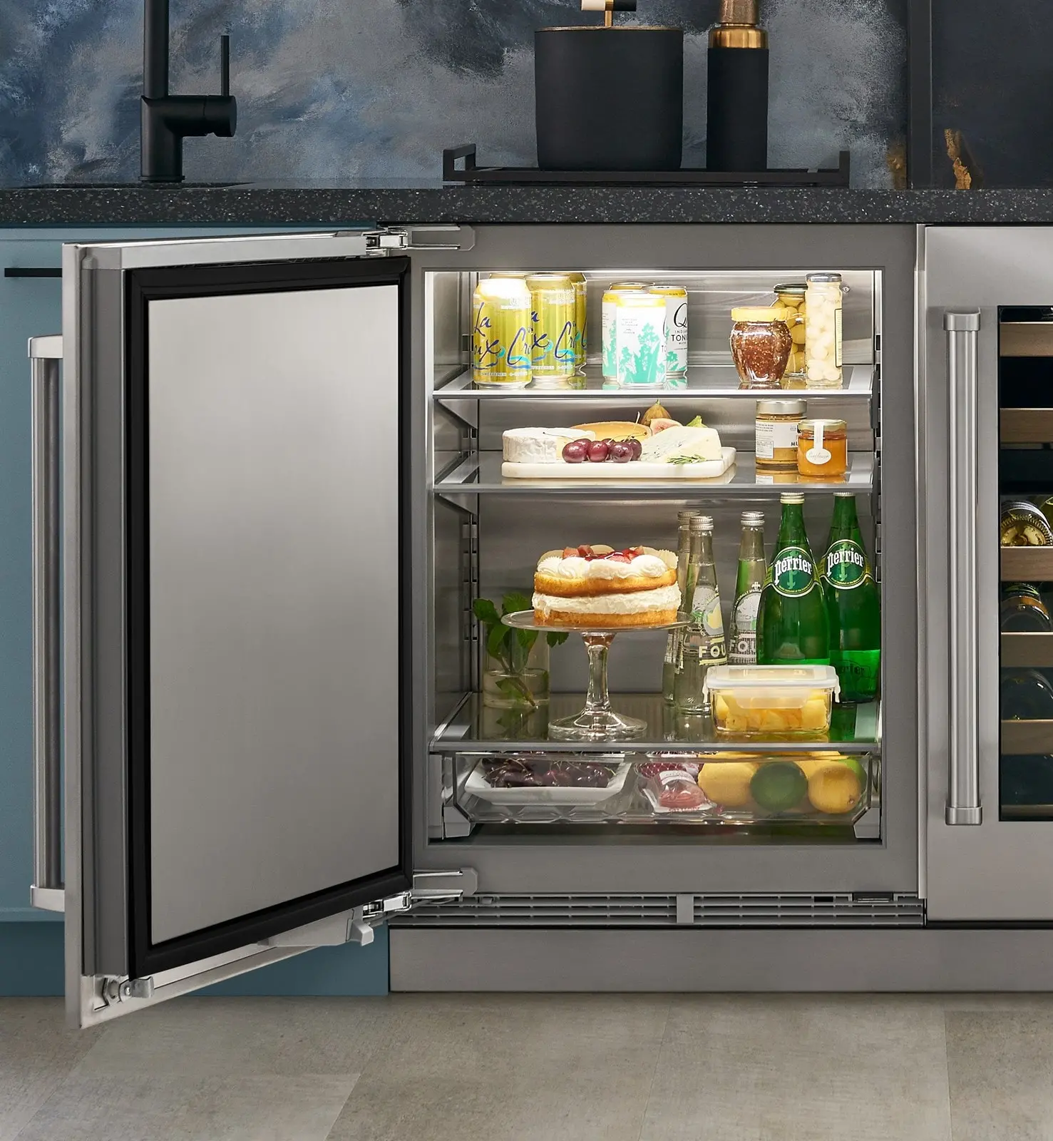 DEU2450RO/L Sub-Zero 24 Inch Designer Compact Outdoor Refrigerator - Panel Ready-3