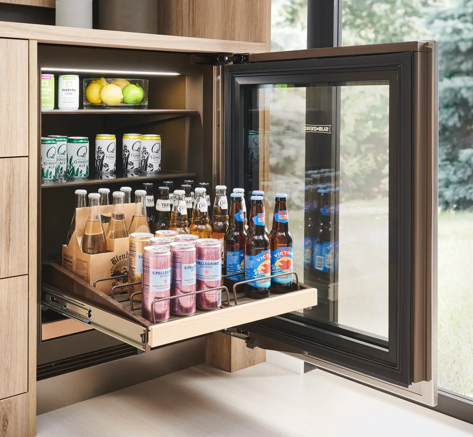 DEU2450BA/L SubZero 24 Inch Undercounter Beverage Center - Left Hinge, Panel Ready-3