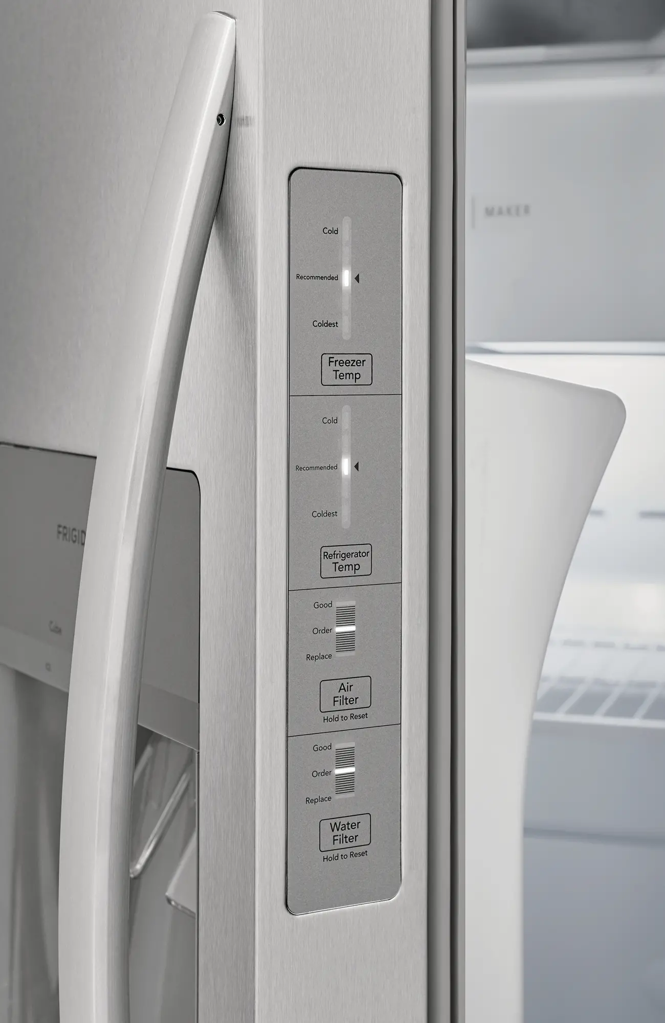 FRSS2323AS Frigidaire 22.3 cu ft Side by Side Refrigerator - 33 W Stainless Steel-6