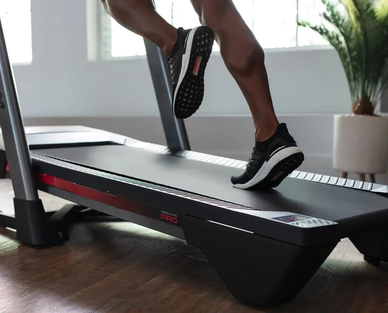ProForm Pro 9000 Treadmill-5