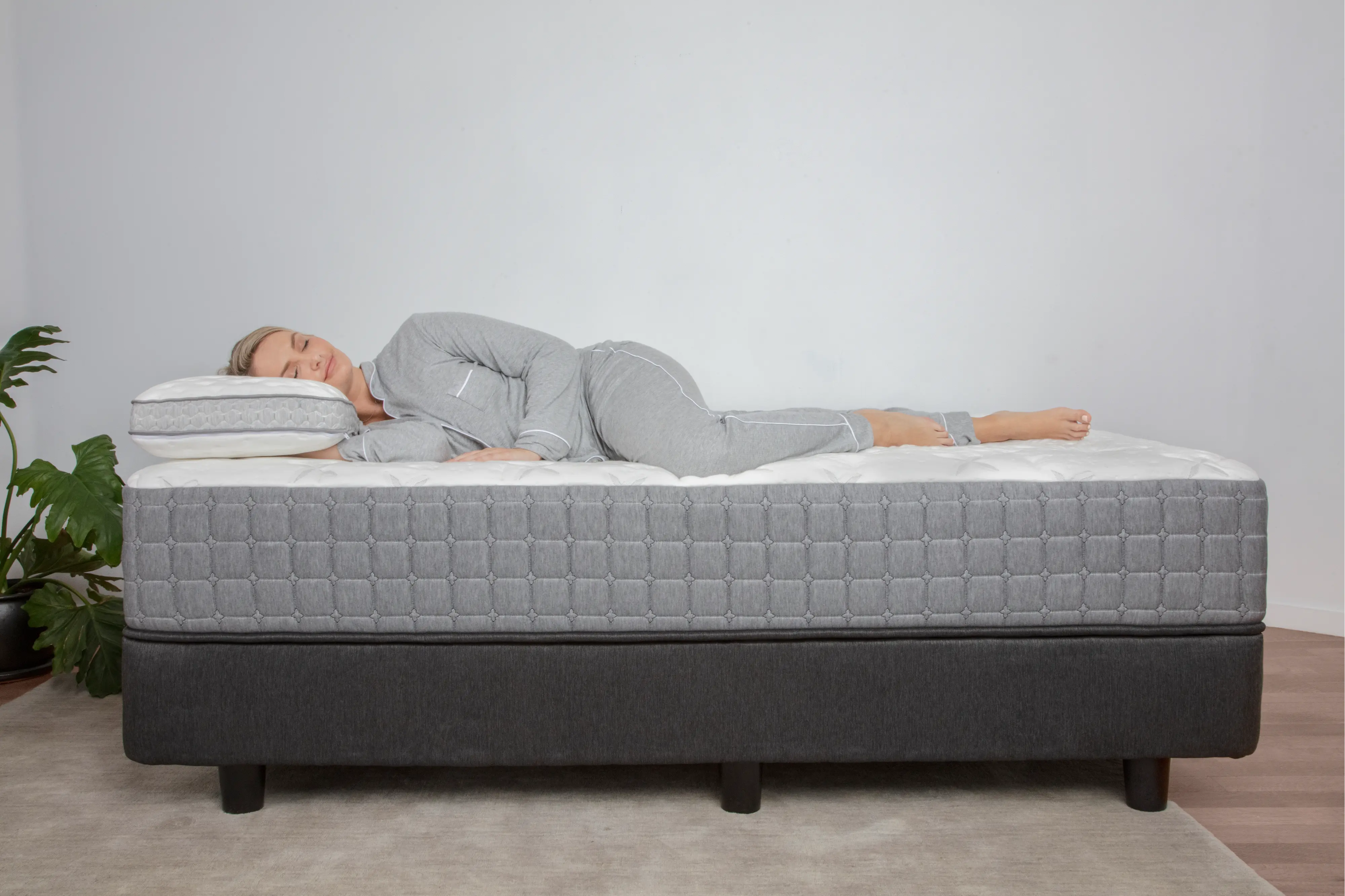 9370320 Aireloom Ease Hybrid Plush Twin Mattress - Oasis-5