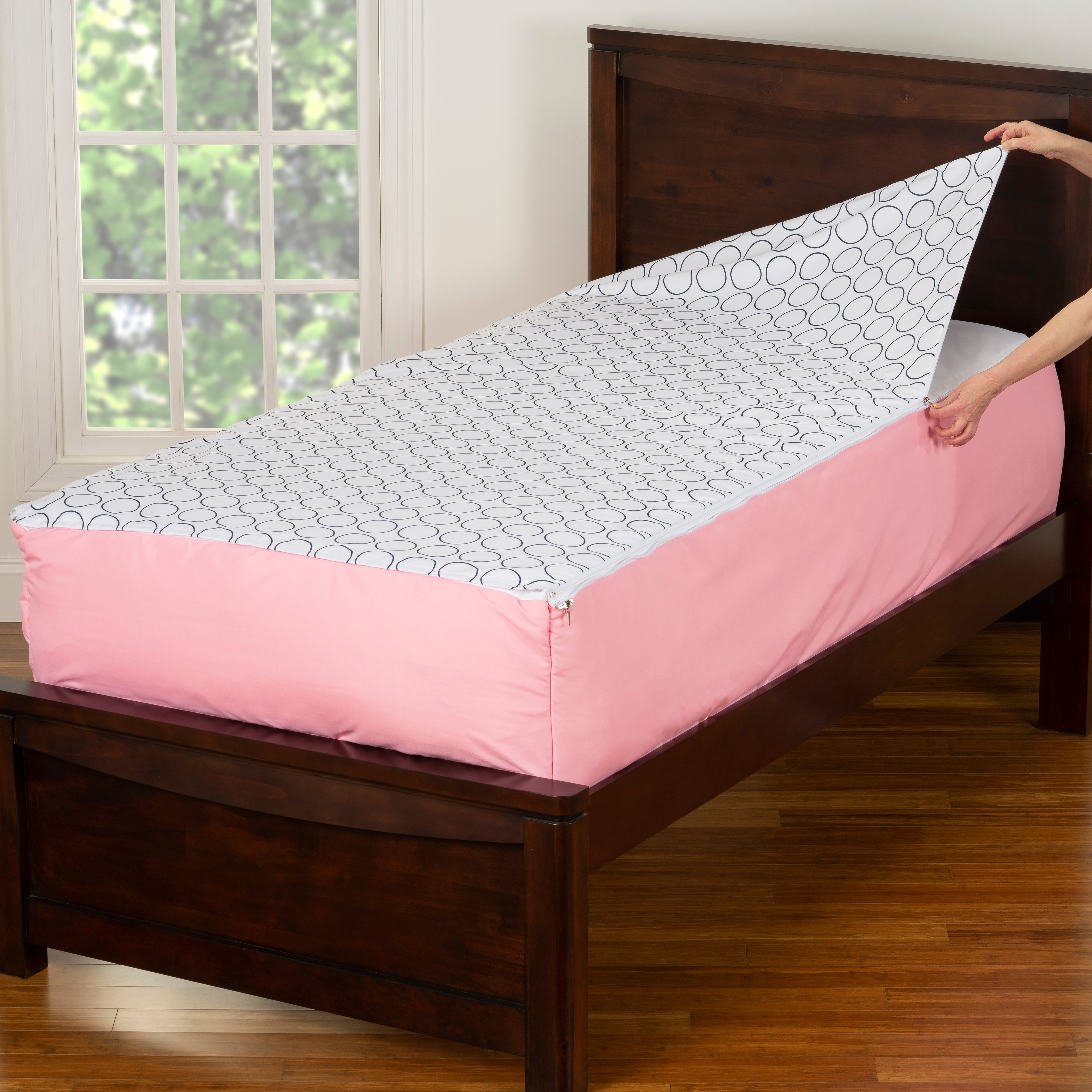 Pink and White Full 5 Piece Tickle Me Bunkie Deluxe Bedding-1