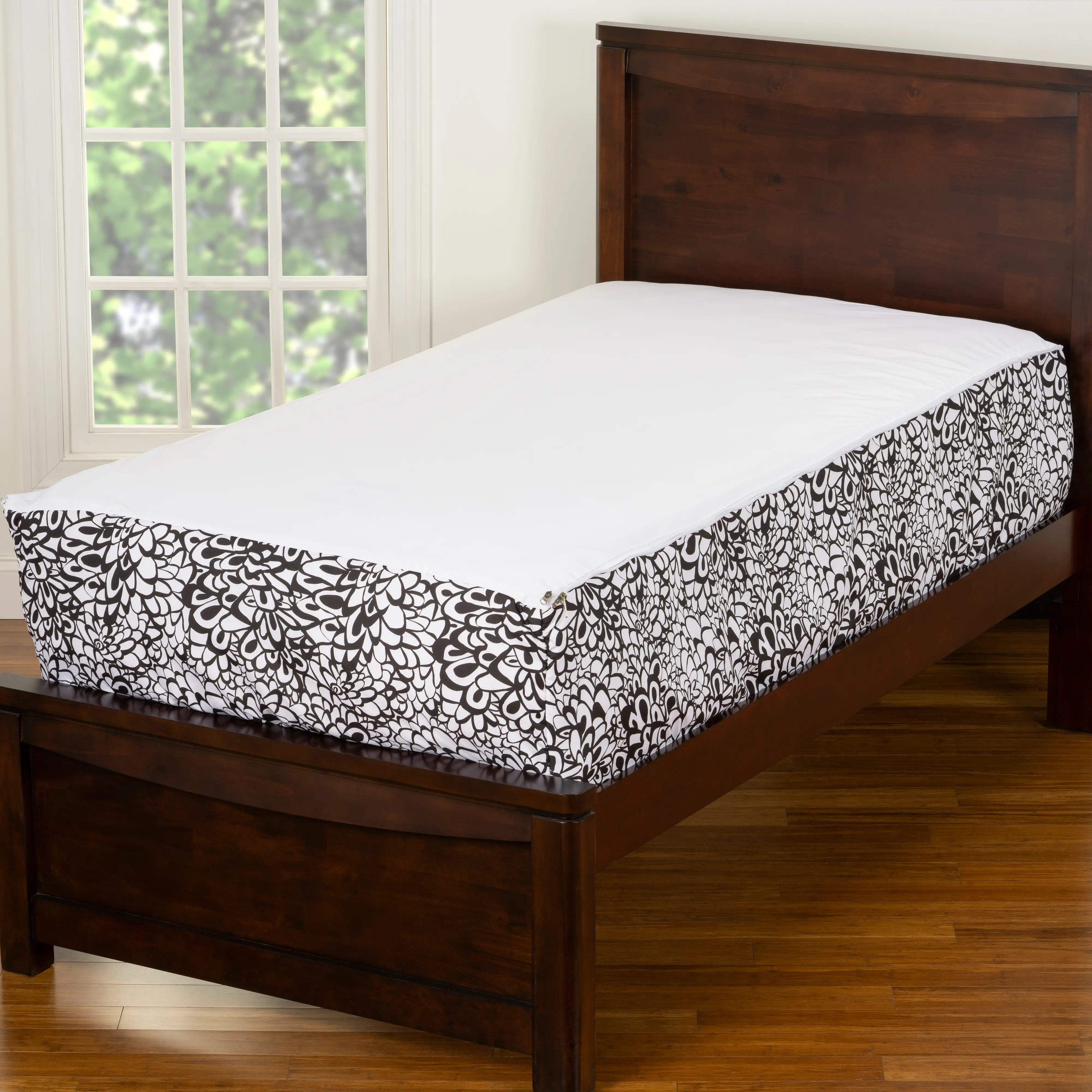 Black and White Twin Graphic Blooms Bunkie Deluxe Bedding-5