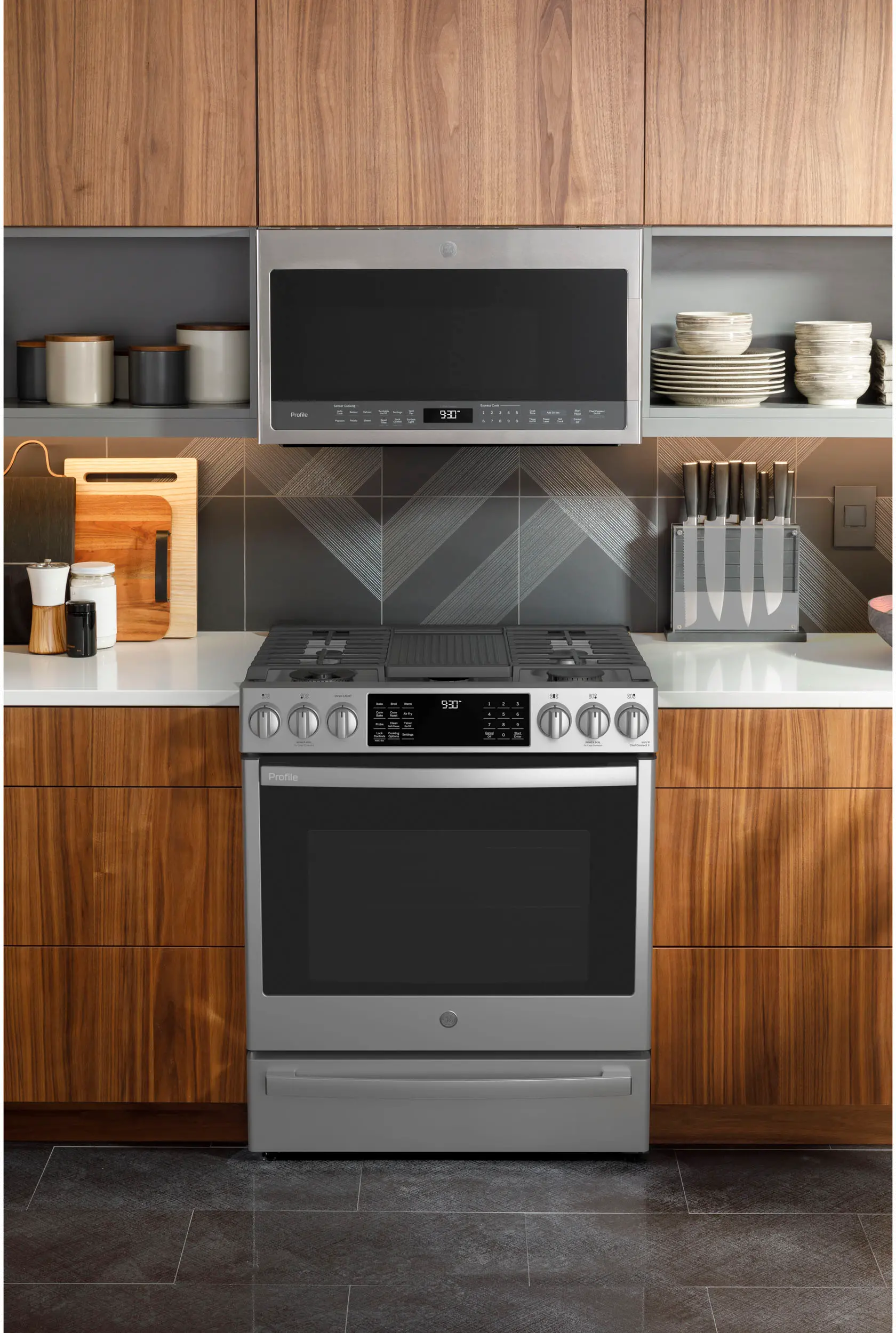 P2S930YPFS GE Profile 30 Inch Dual Fuel Slide In Smart Range - Stainless Steel-5