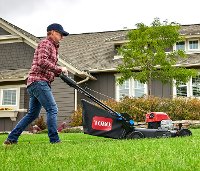 21386 Toro 21 Inch Personal Pace SmartStow Super Recycler Lawn Mower-4