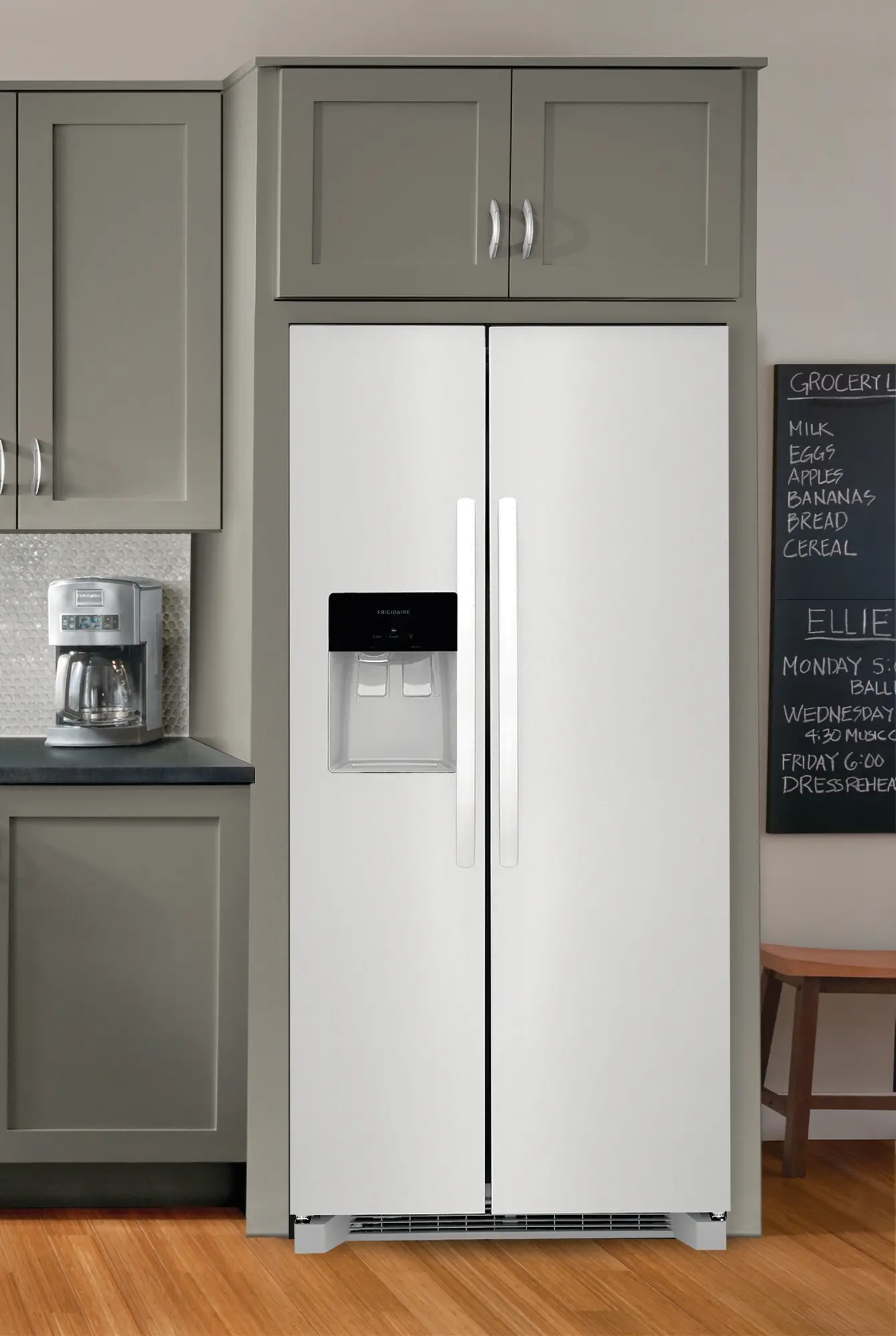FRSS2323AW Frigidaire 22.3 cu ft Side by Side Refrigerator - 33 W White-9