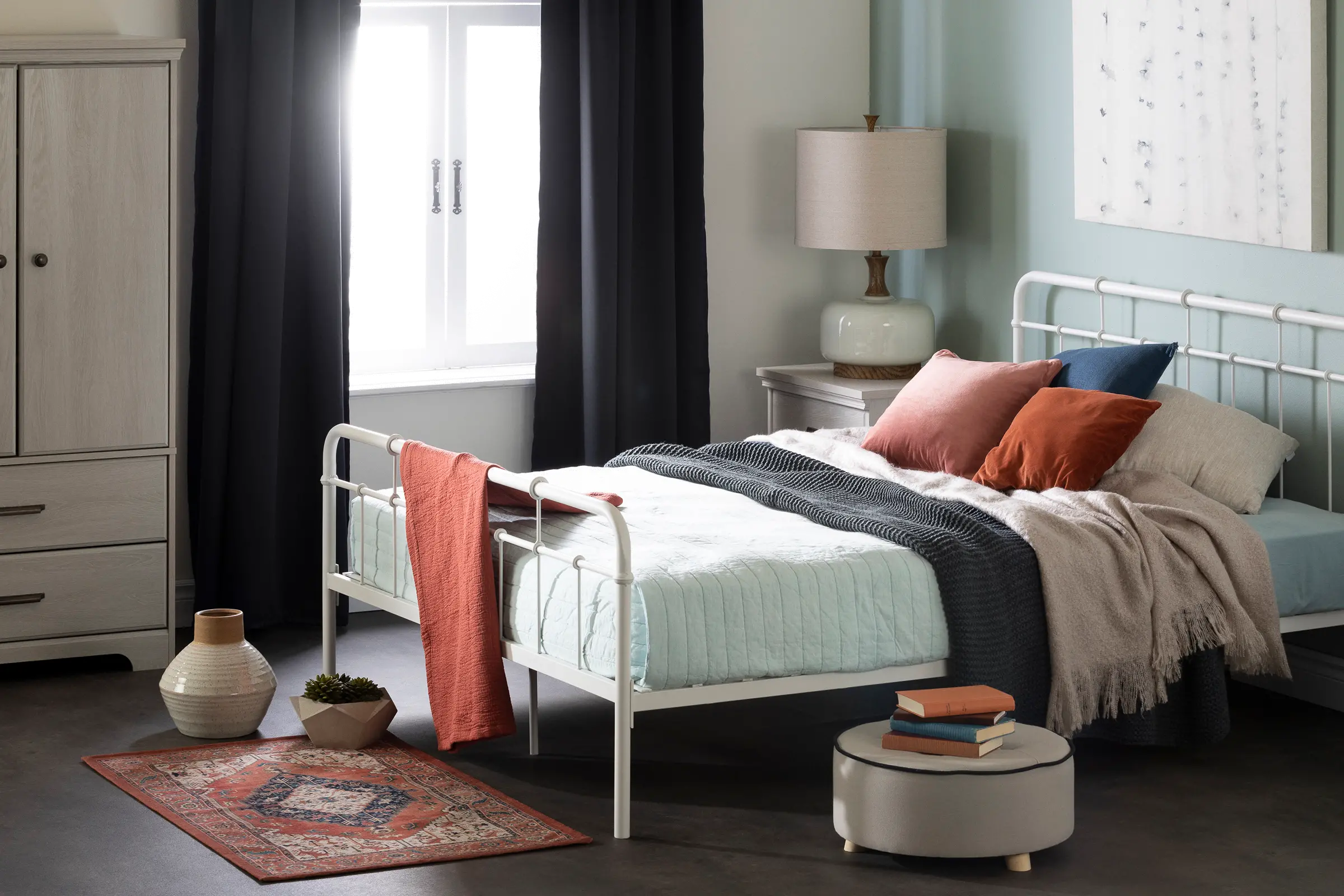 13048 Versa White Metal Complete Bed-3