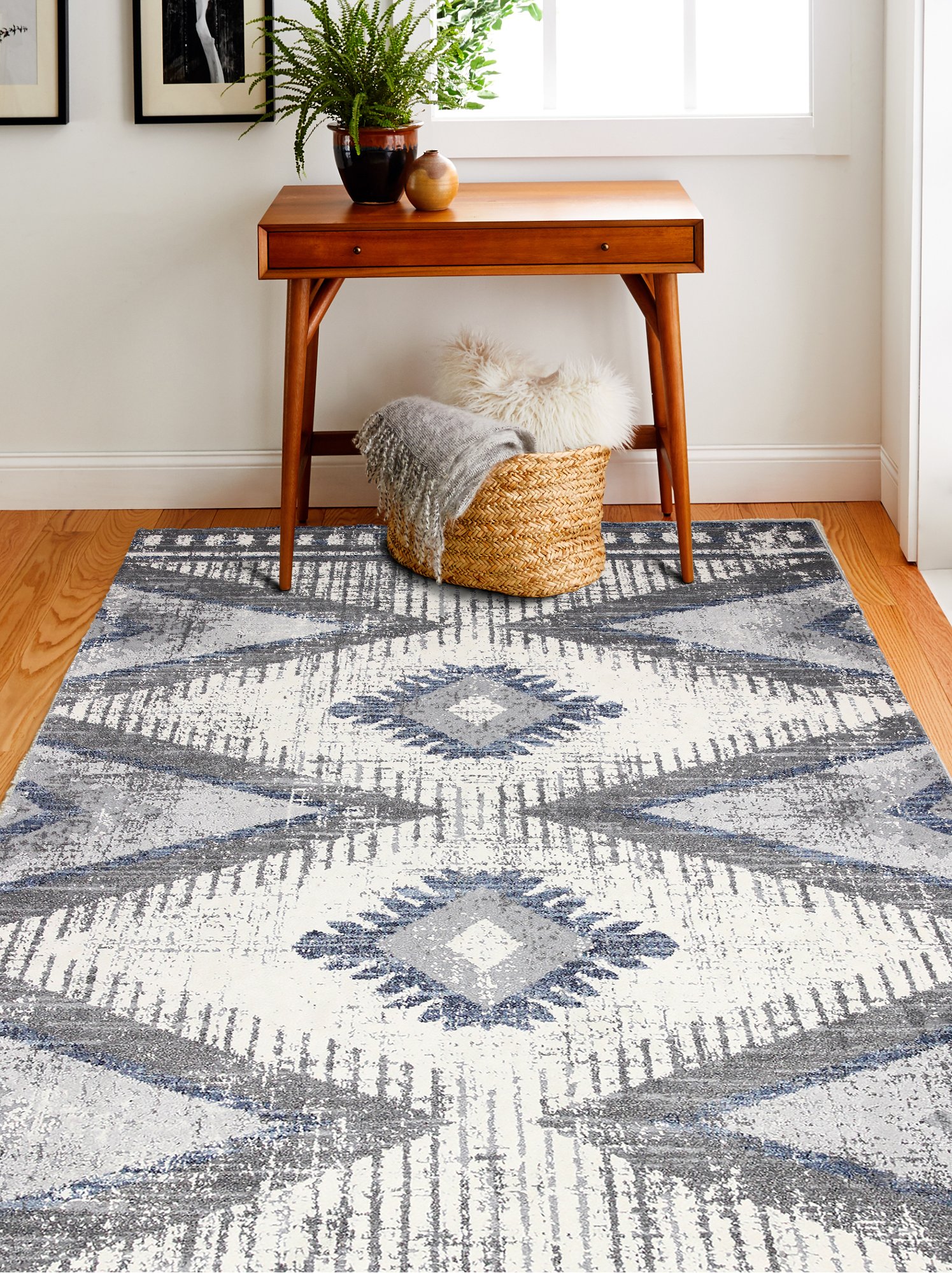 Aspen 5' x 8' Ivory and Gray Area Rug-2