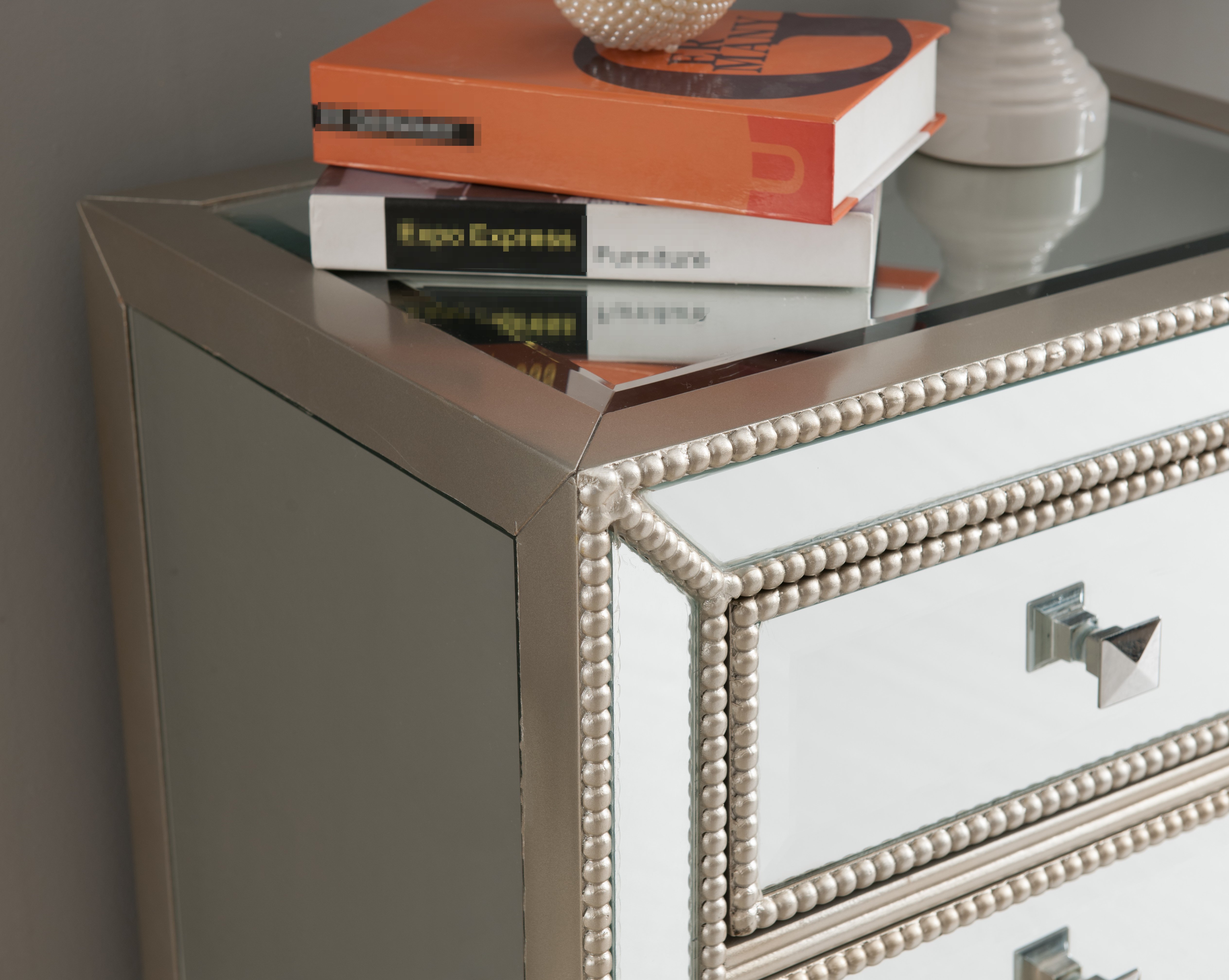 Elsinore Contemporary Champagne 3-Drawer Chest-6