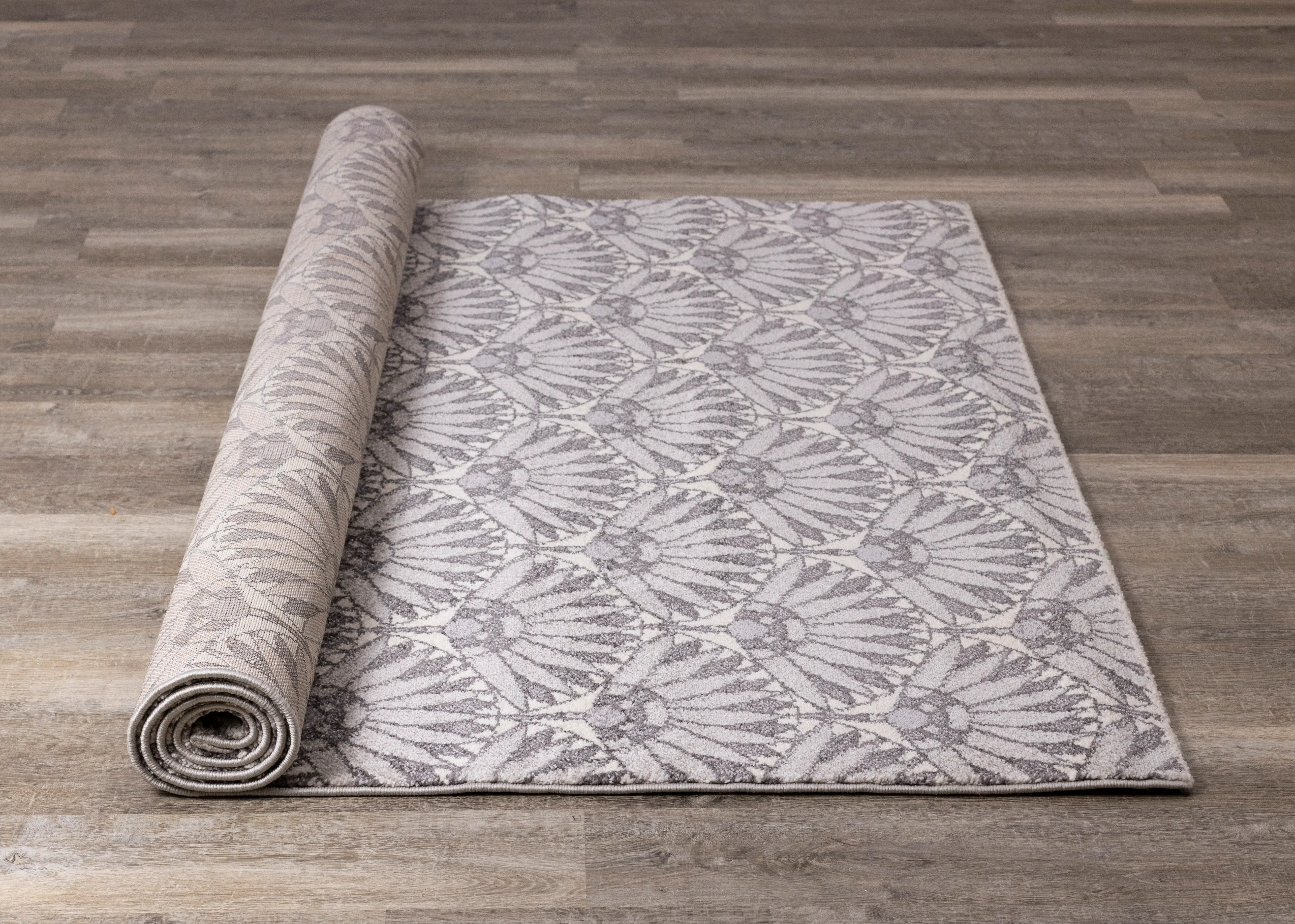 Safi 5 x 8 Art Deco Geometric Gray Area Rug-7