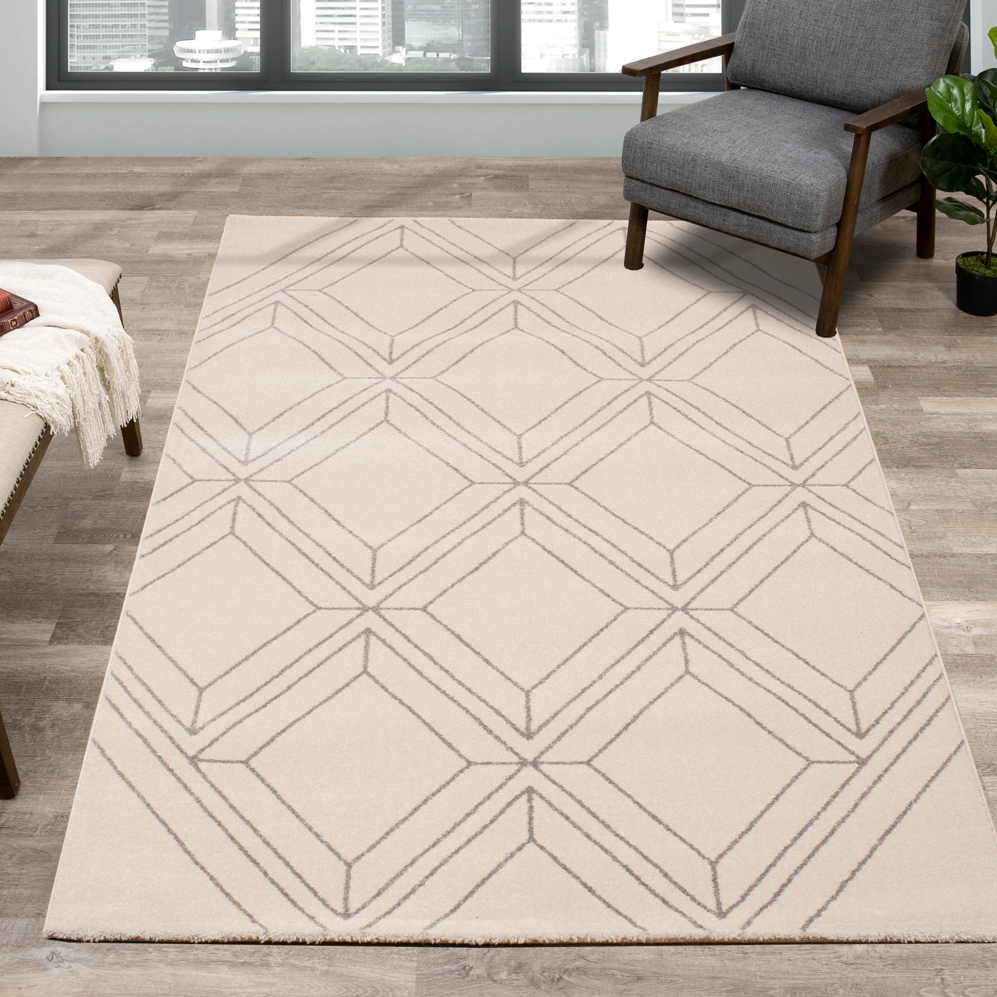 Safi 5 x 8 Diamond Cream and Gray Area Rug-2
