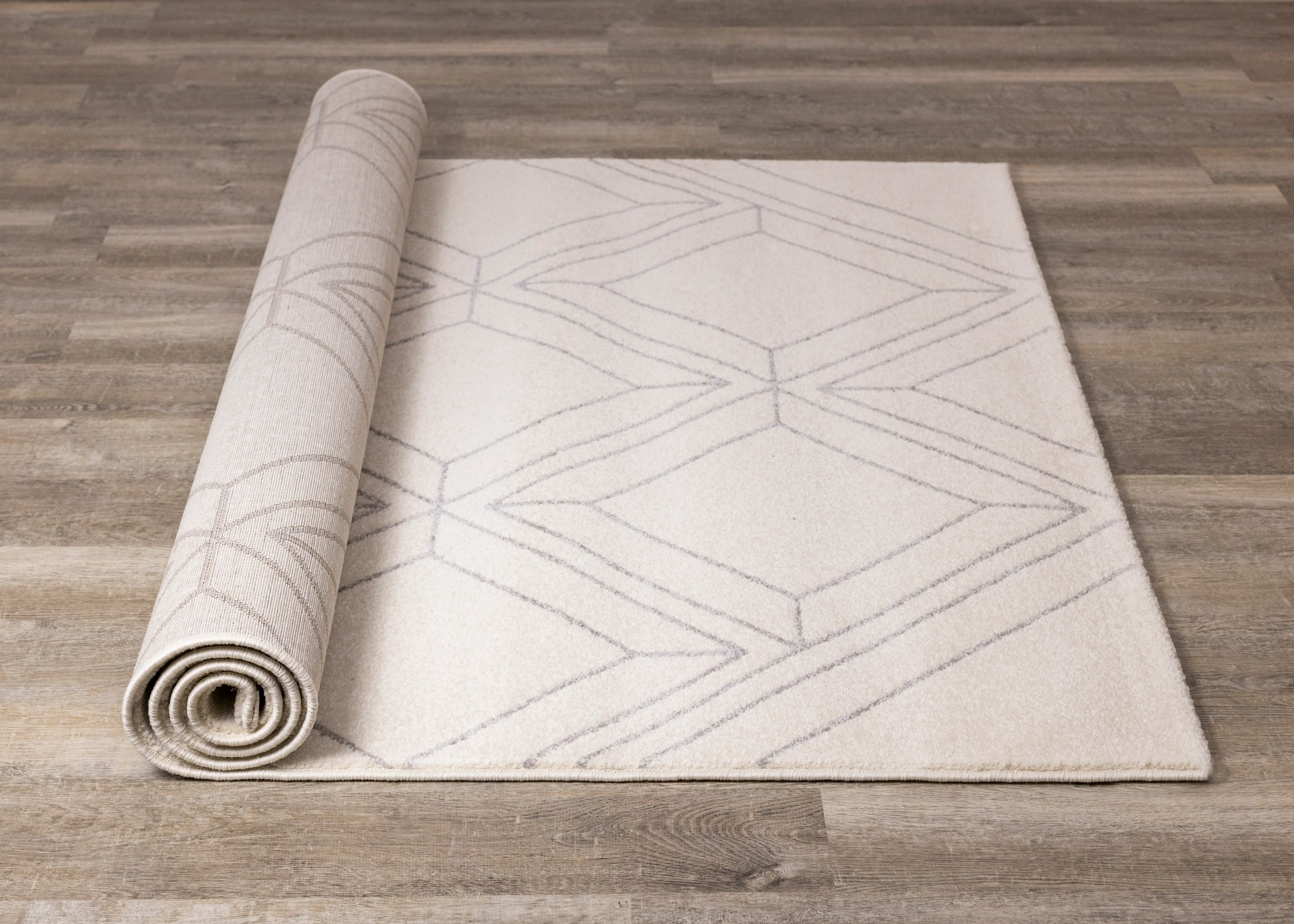 Safi 5 x 8 Diamond Cream and Gray Area Rug-7