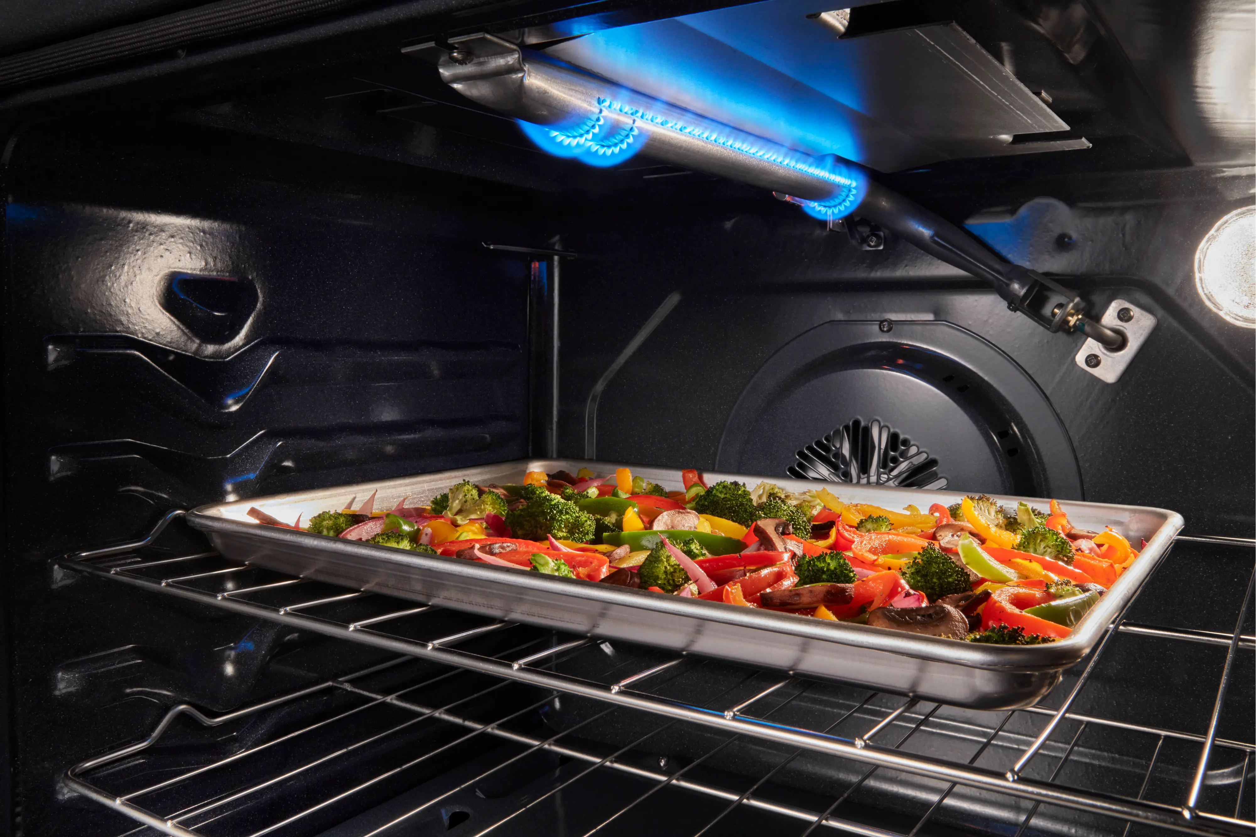 WFG550S0LB Whirlpool Gas Range with Air Fry - 5.0 cu. ft. Black-3