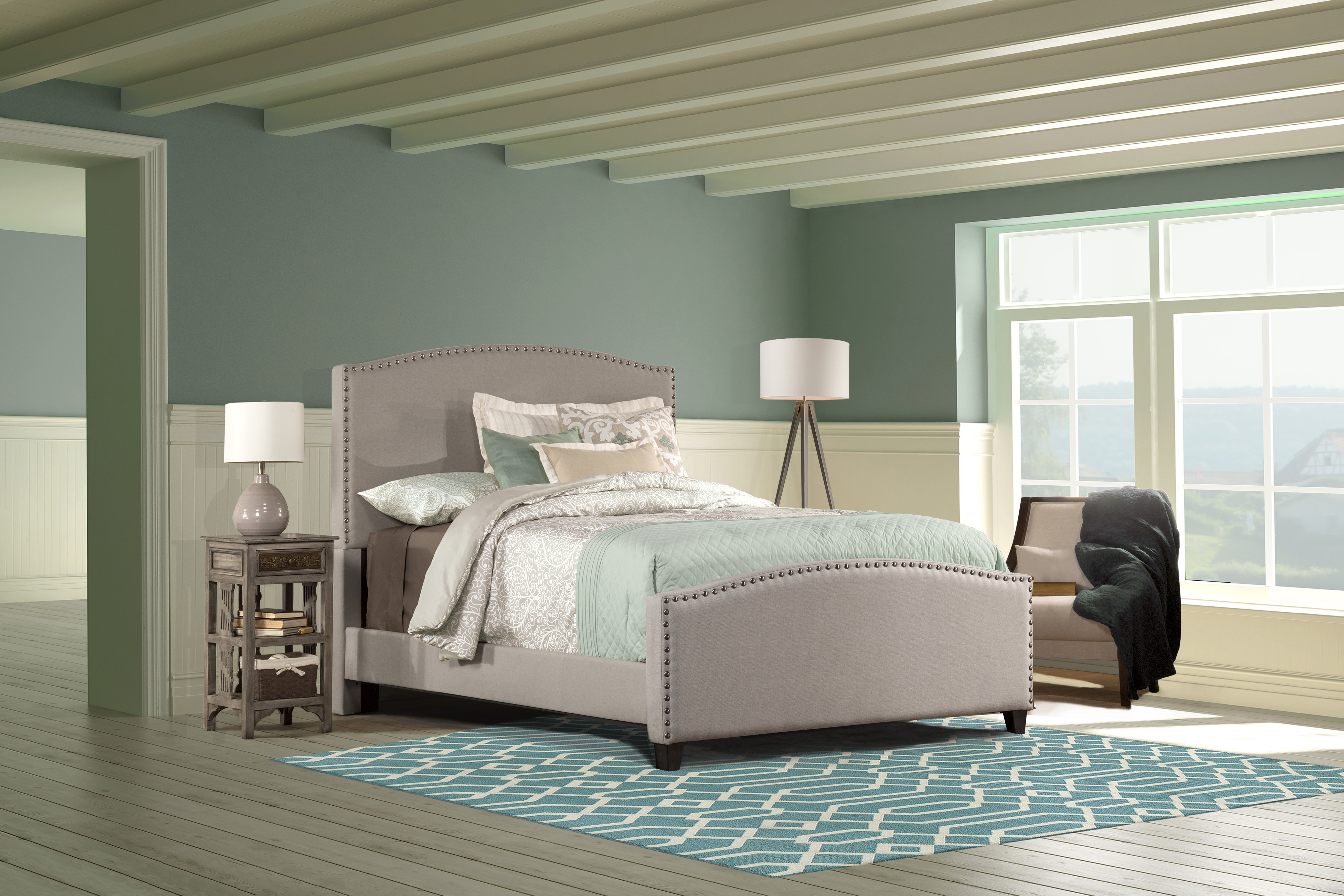 Kerstein Dove Gray Queen Upholstered Bed-1