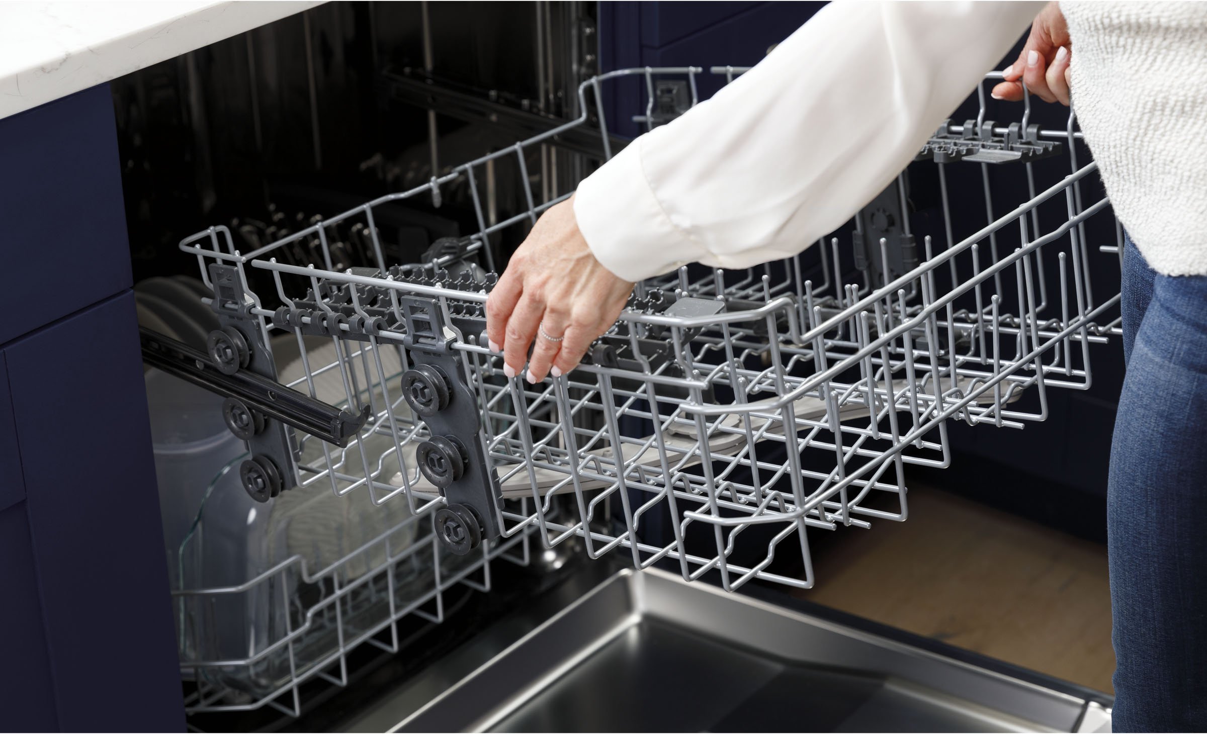 GDT550PGRBB GE Black Dishwasher with Front Control-6