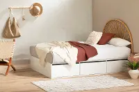 13251 Fusion White Queen Platform Bed with Six Drawers for Storage