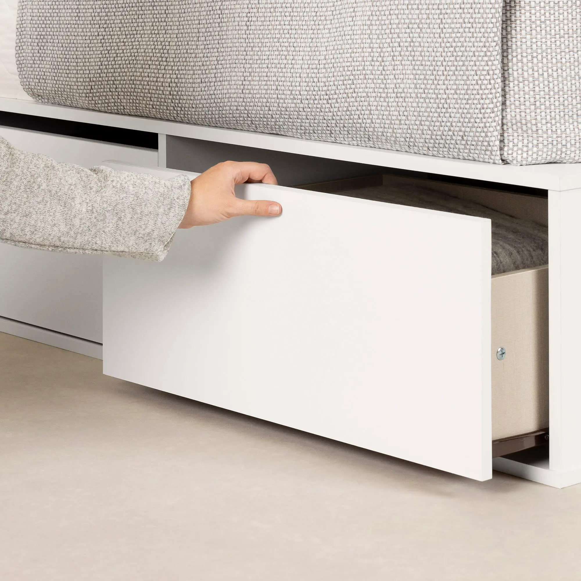 13251 Fusion White Queen Platform Bed with Six Drawers for Storage-3