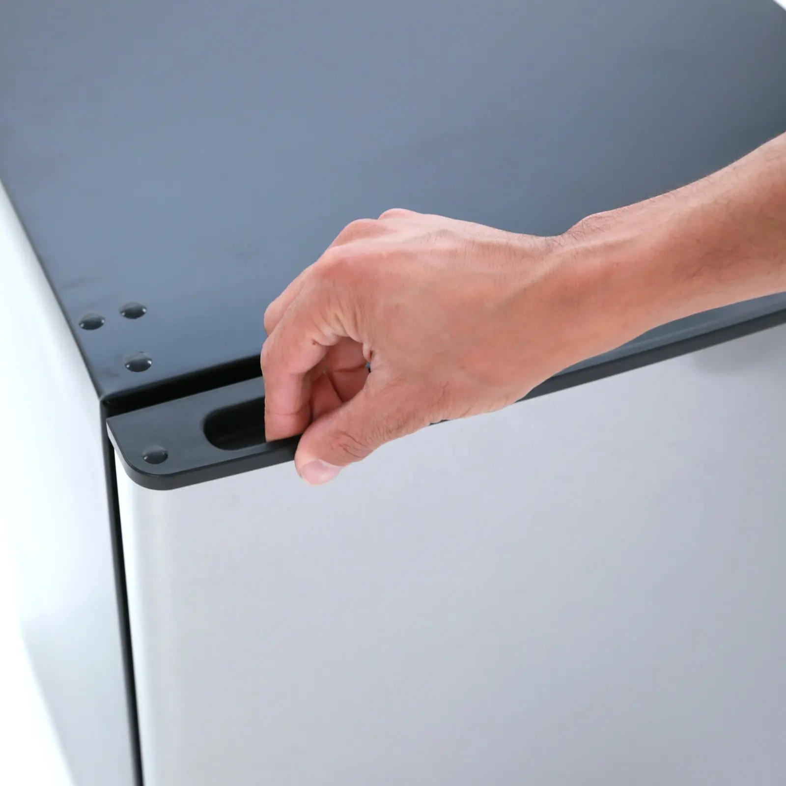 AR24T3S Avanti Compact Refrigerator - 2.4 cu ft Stainless Steel-7