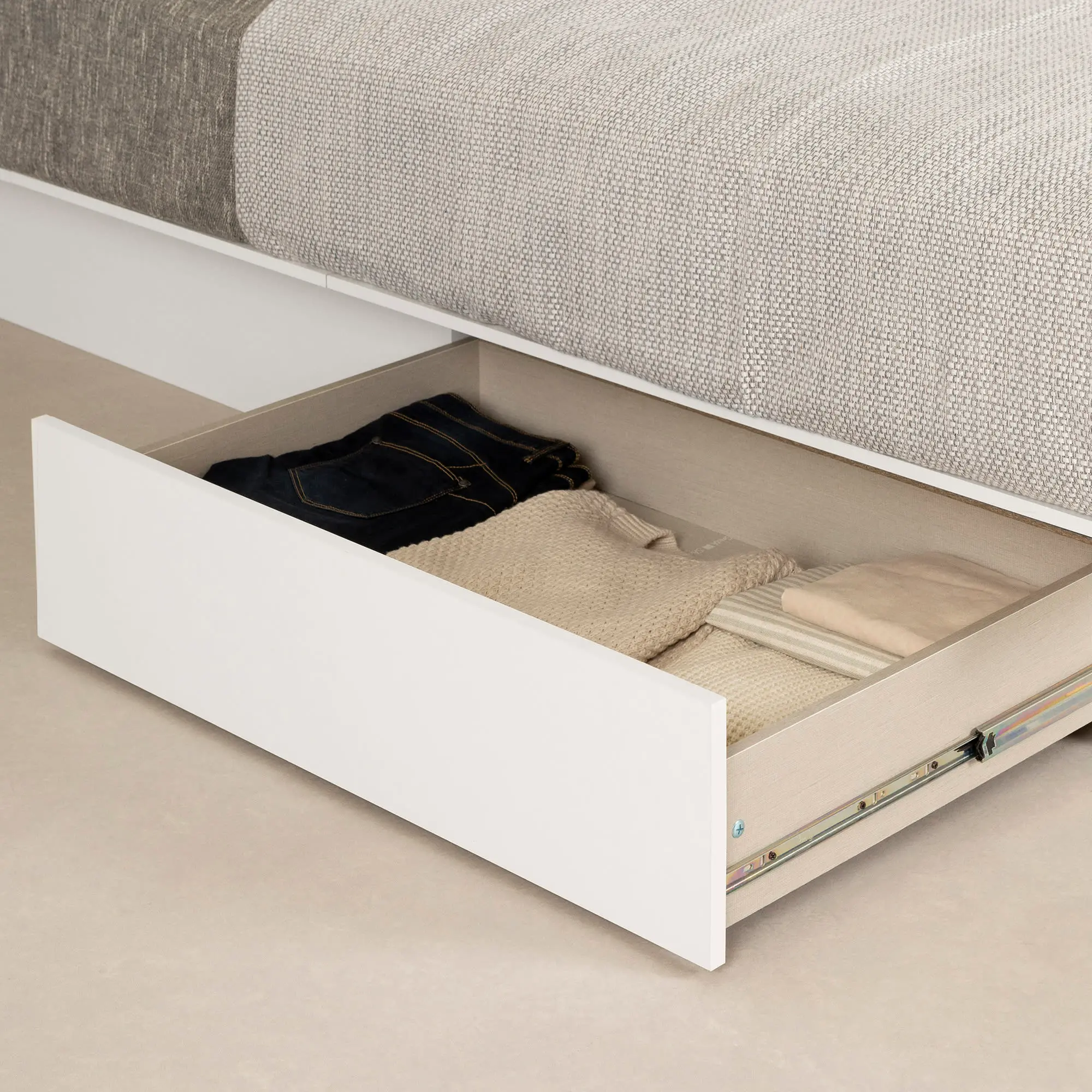 13847 Fusion Full/Queen Pure White Platform Bed-3