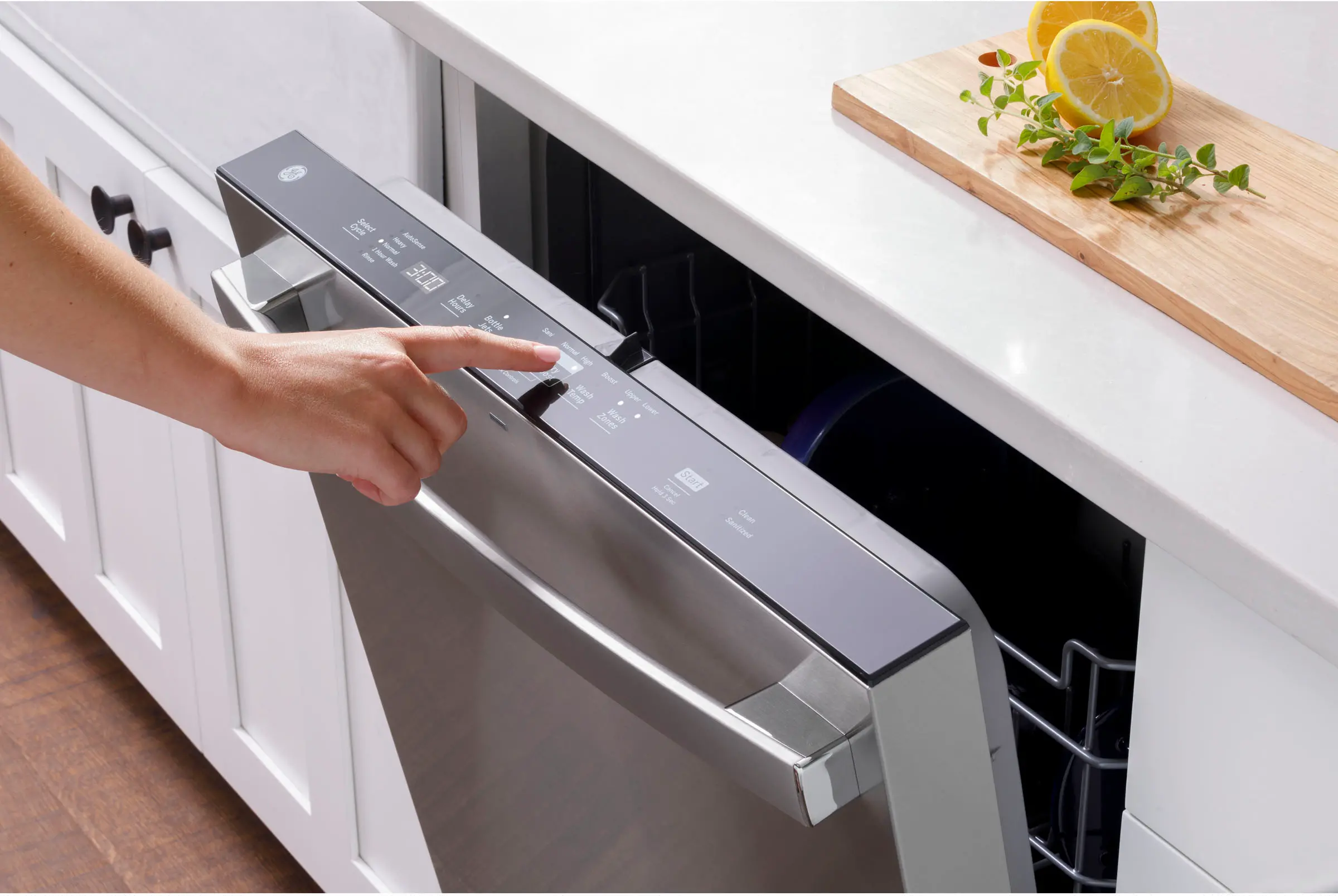 GDT630PGRBB GE Top Control Dishwasher - Black-9